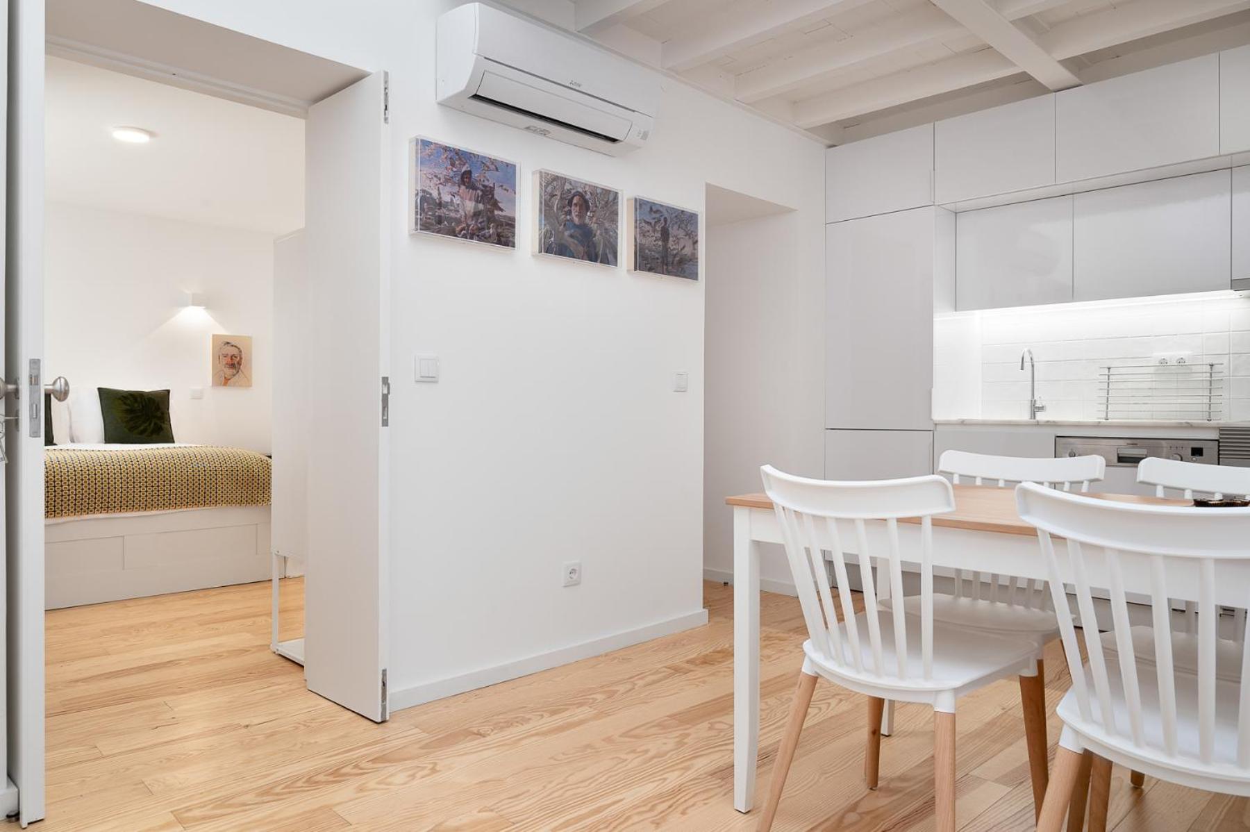 Two-Bedroom Apartment - Photo 9