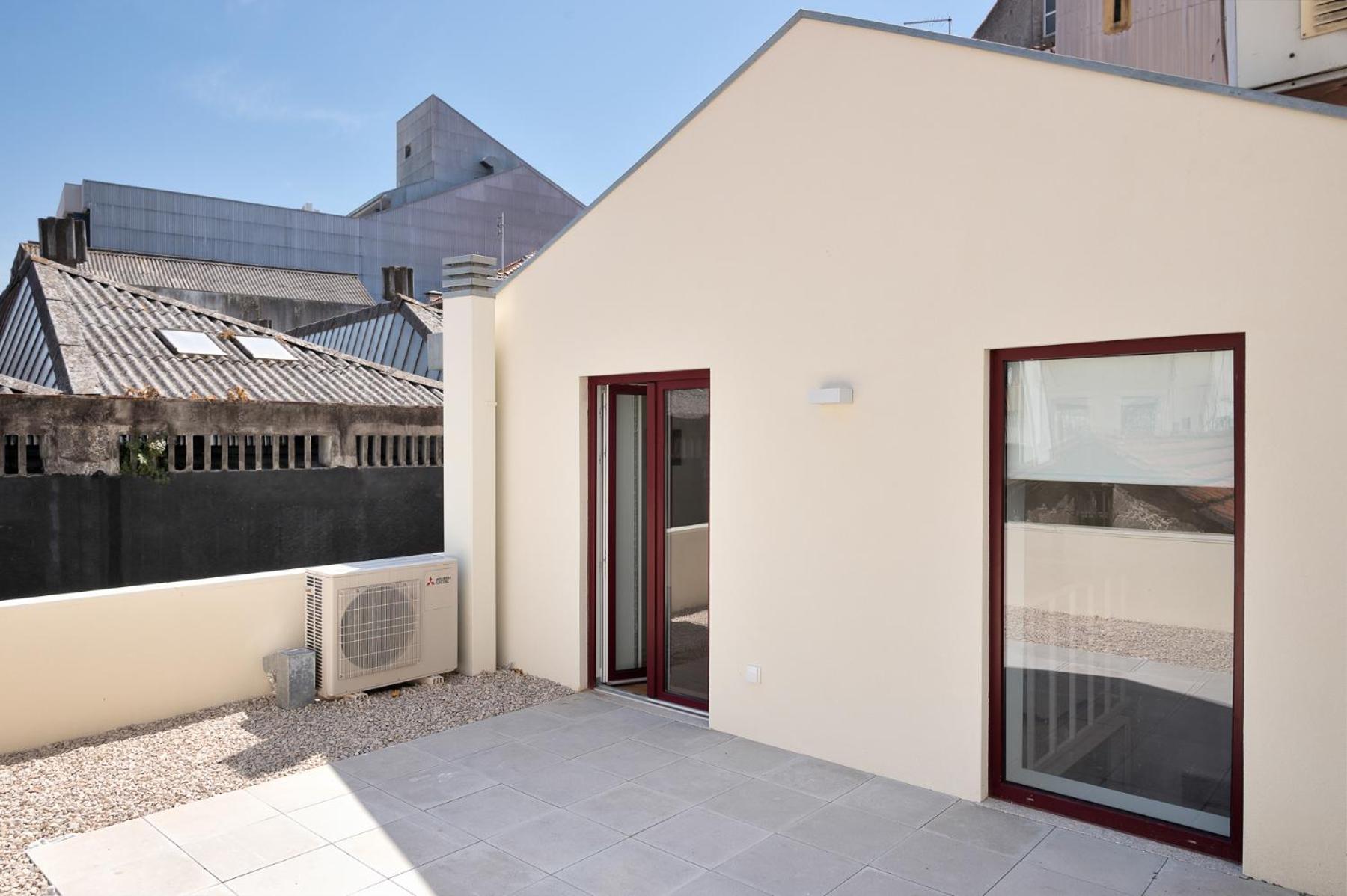 Two-Bedroom Apartment - Photo 45