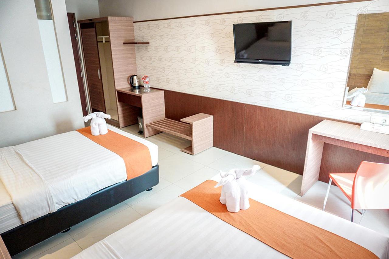 Deluxe Twin Room photo 2