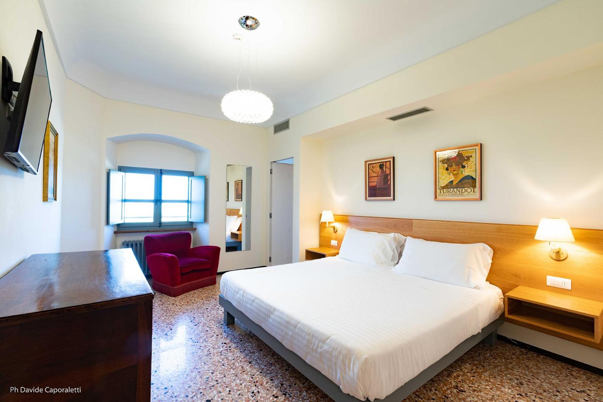 Double Room - Photo 17