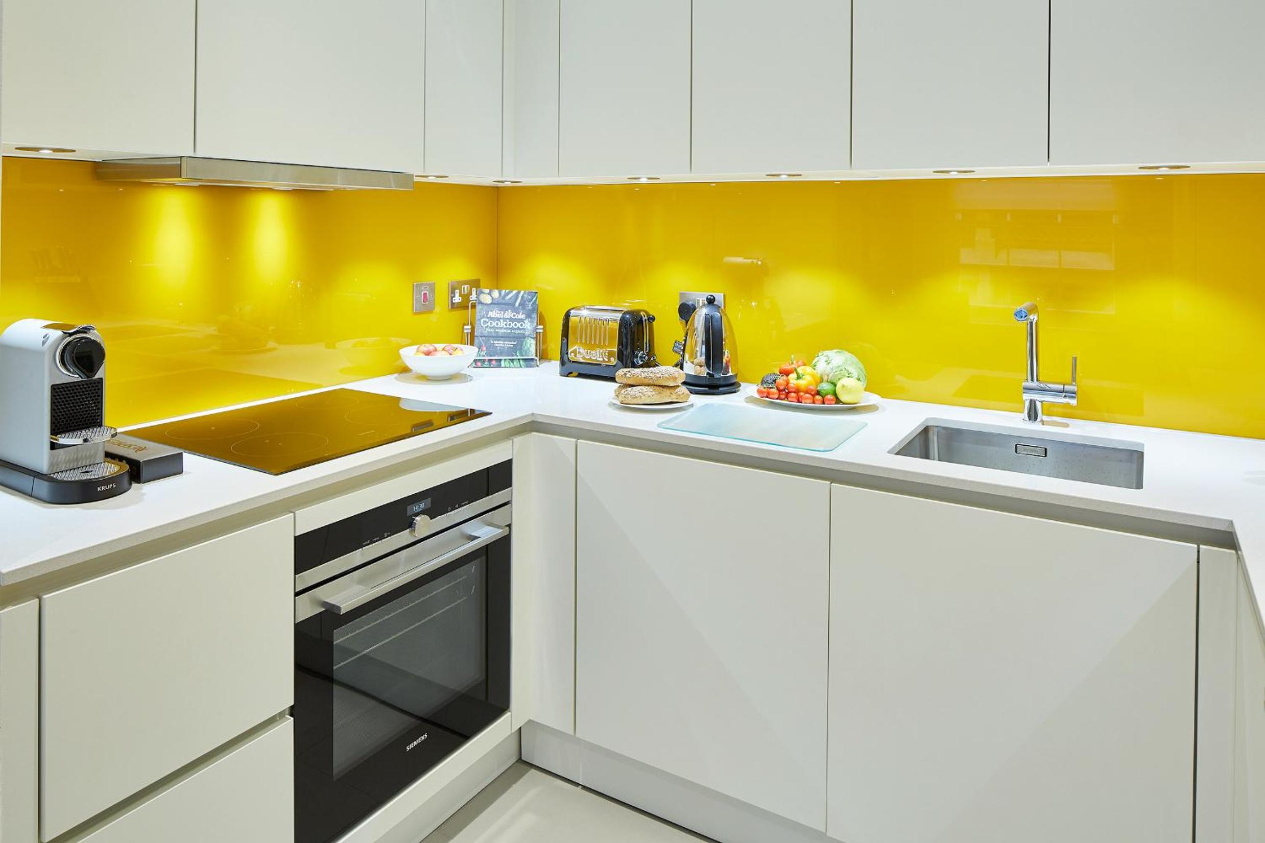Open Plan One Bedroom Apartment photo 2