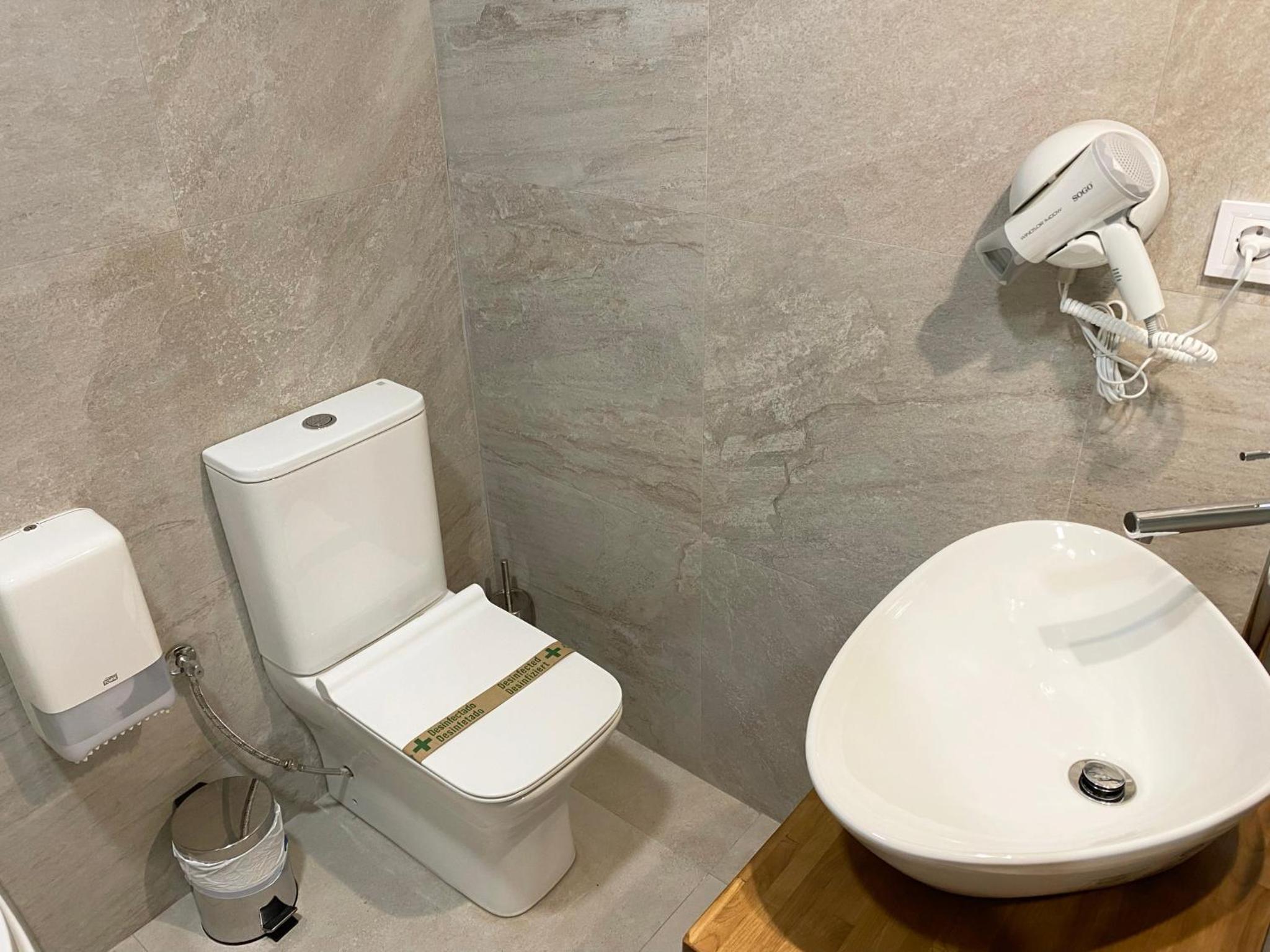 Family Room with Bath - Photo 7