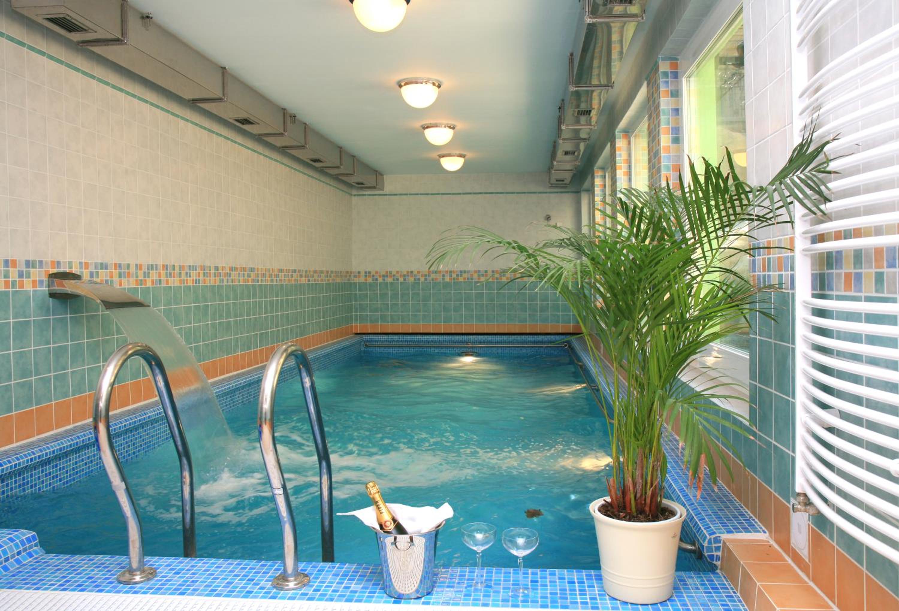 Comfort Double Room or Twin Room with Wellness and Swimming Pool Access - Photo 7