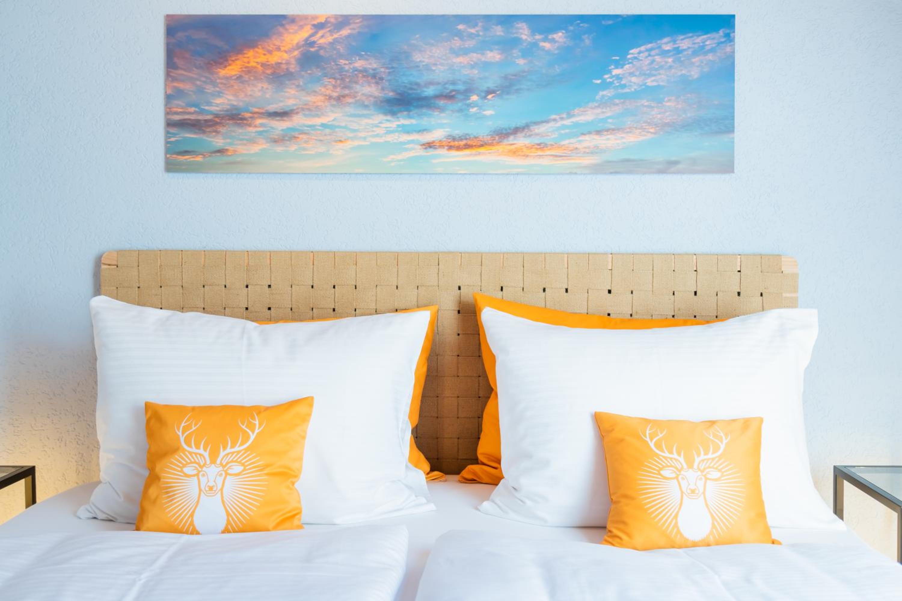 Budget Double Room in mansard  photo 3