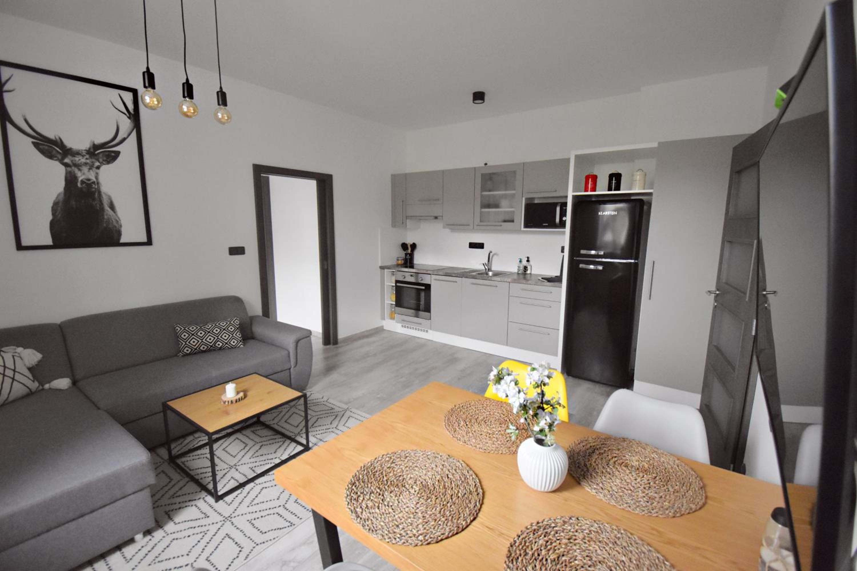 One-Bedroom Apartment - Photo 19