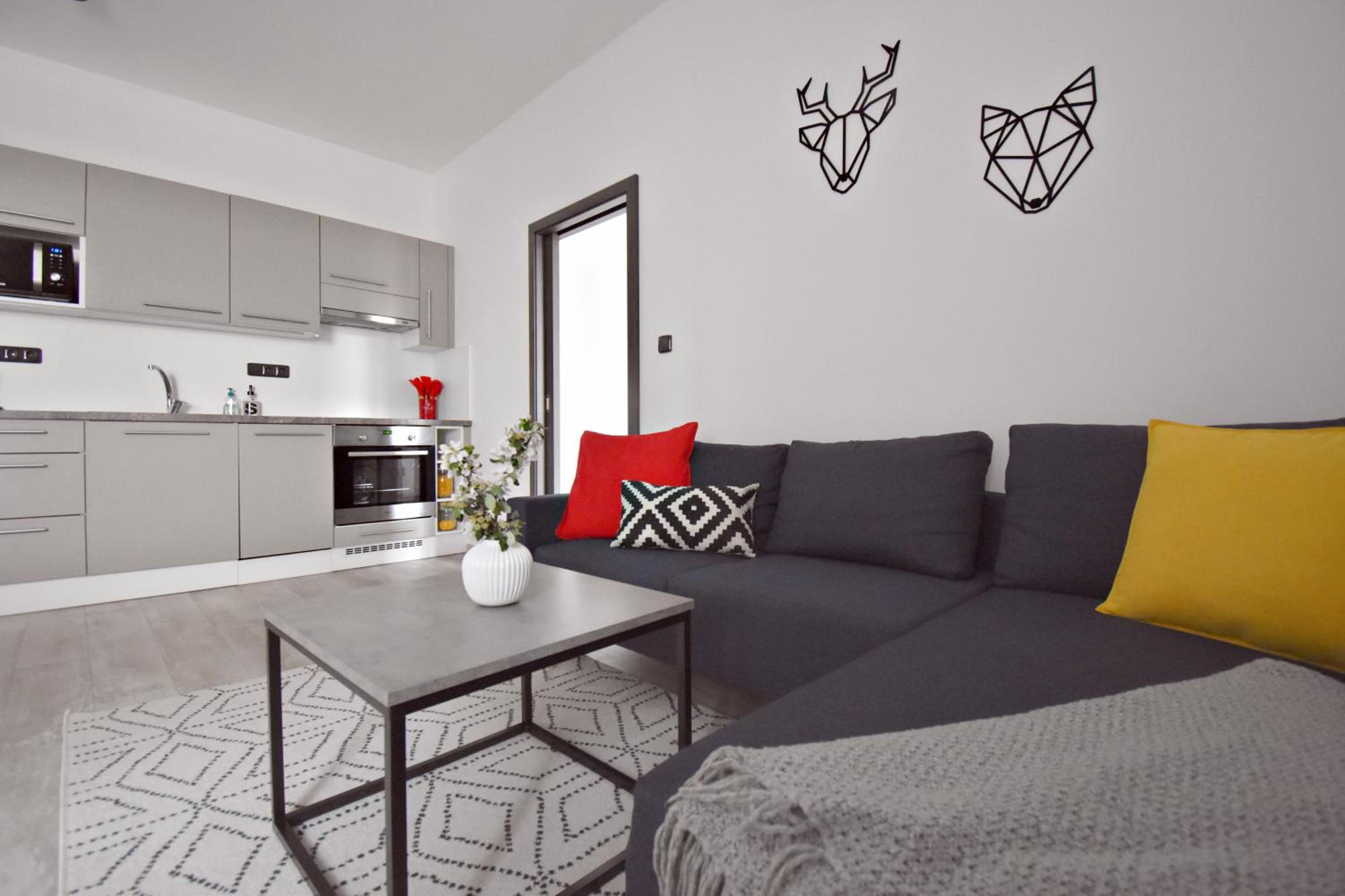 One-Bedroom Apartment - Photo 22