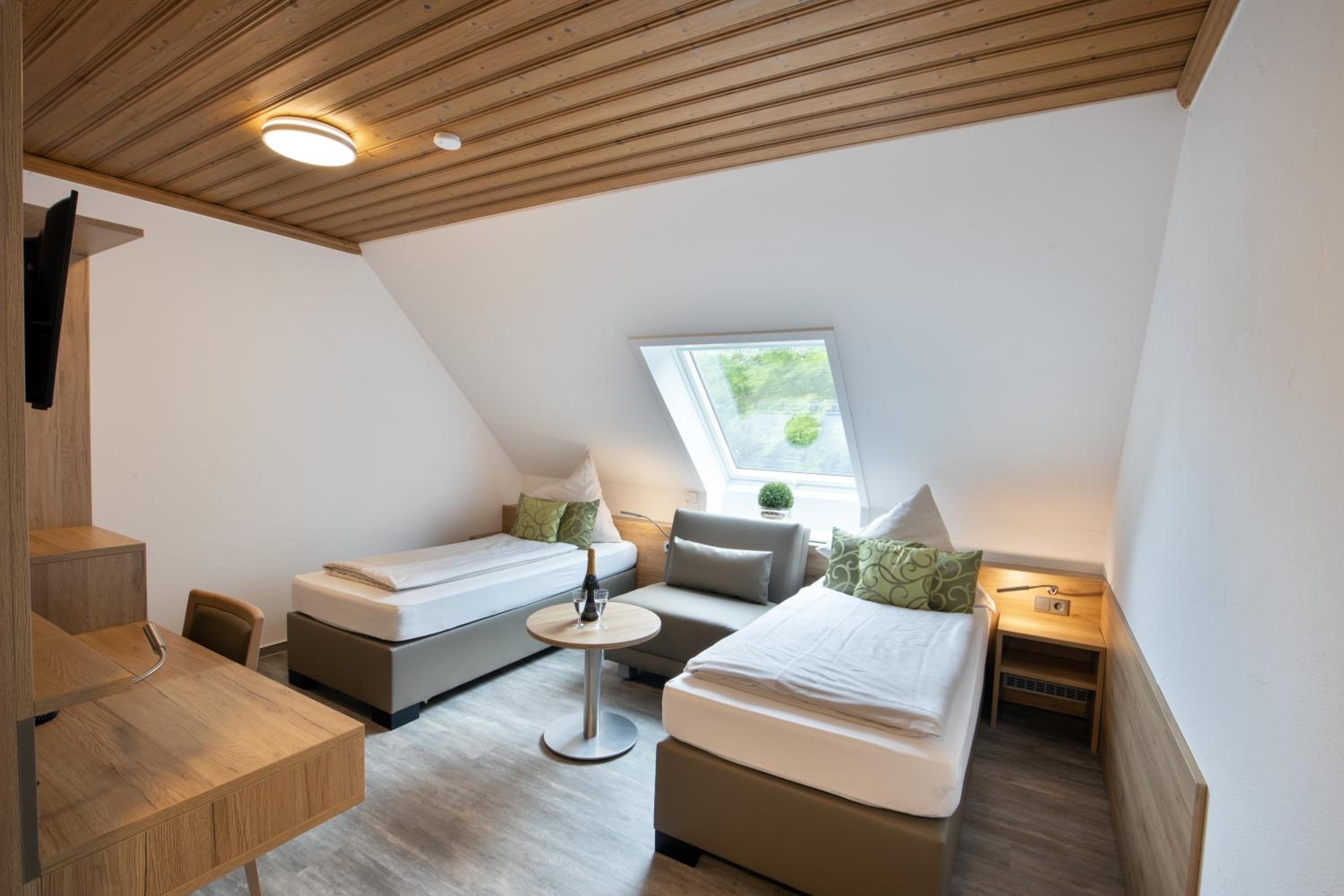 Superior Twin Room photo 1