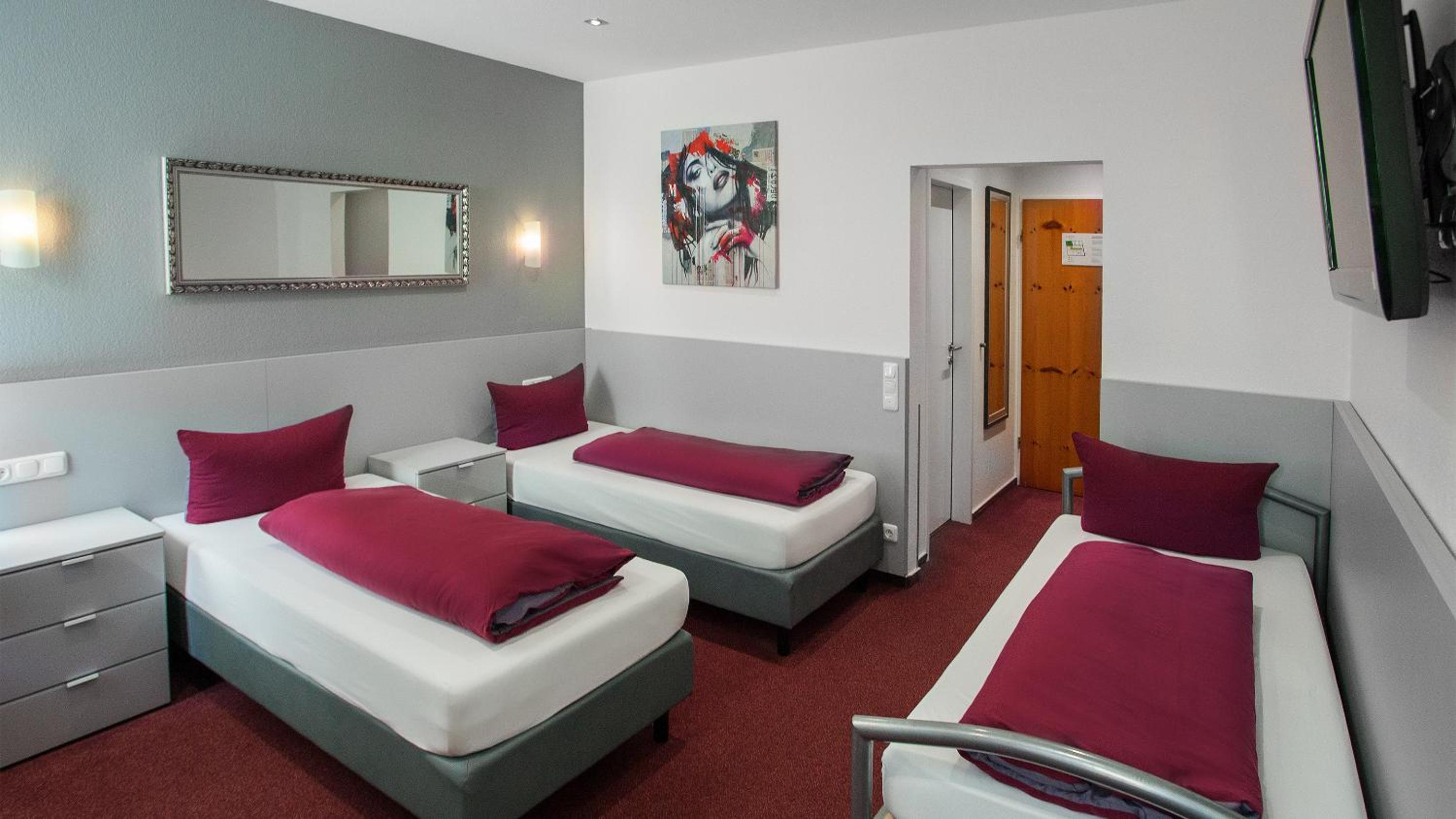 Classic Triple Room - Photo 1