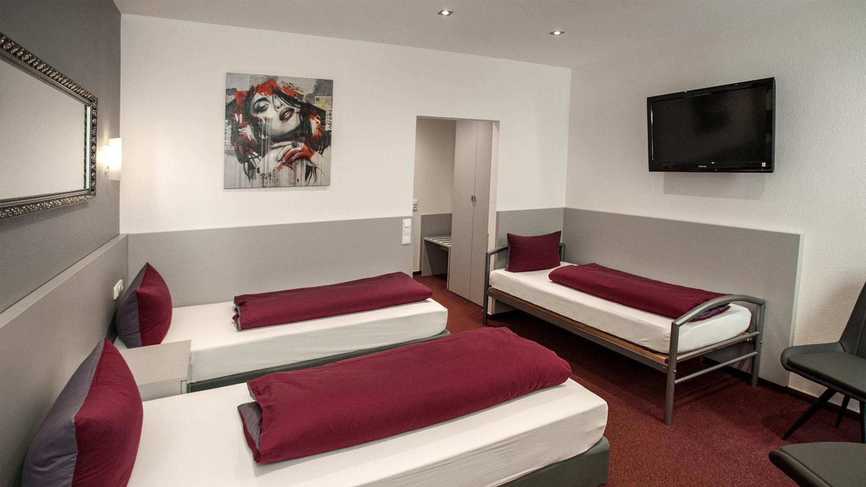 Classic Triple Room - Photo 2