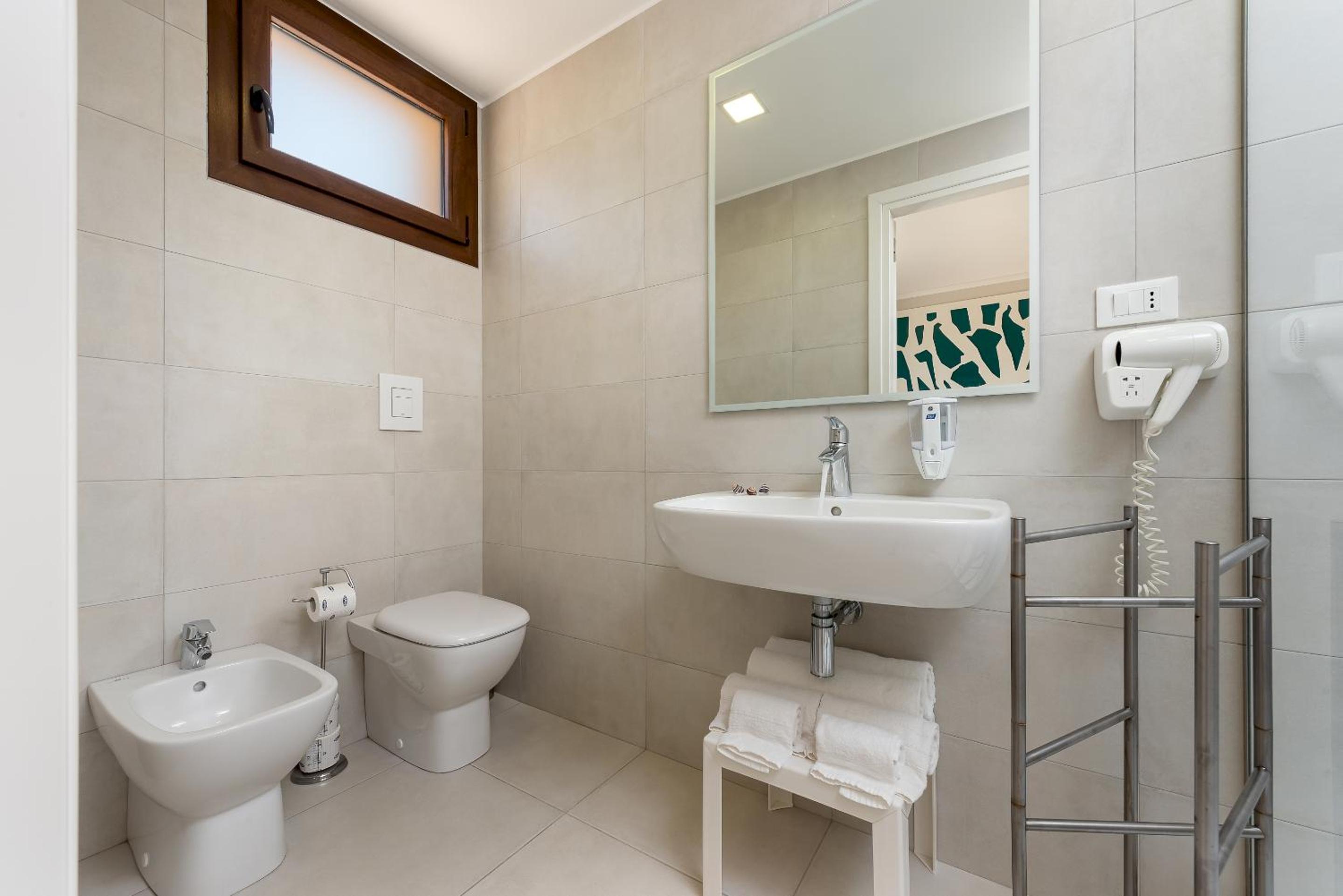 Triple Room with Balcony photo 3