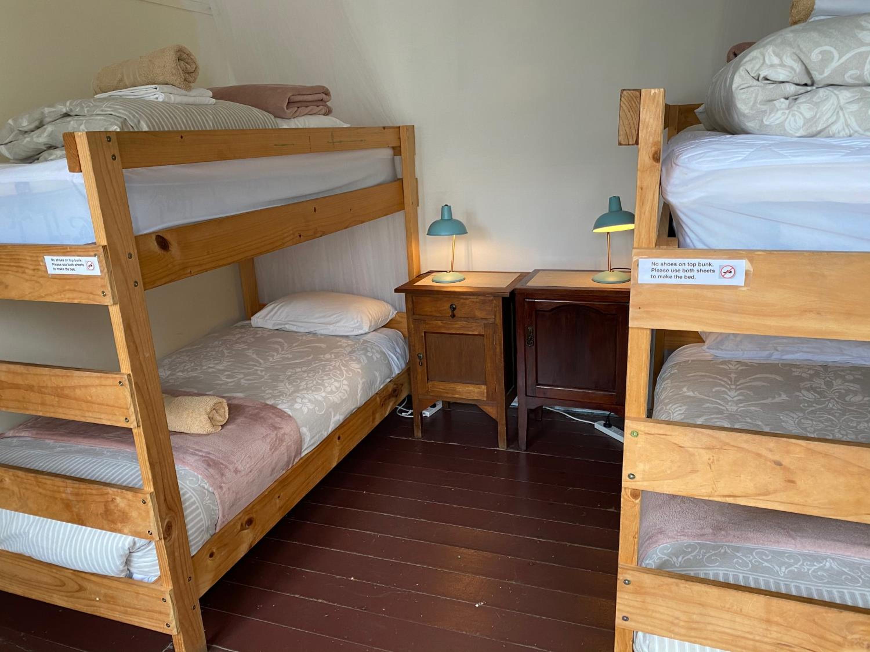 Economy Quadruple Room - Photo 1