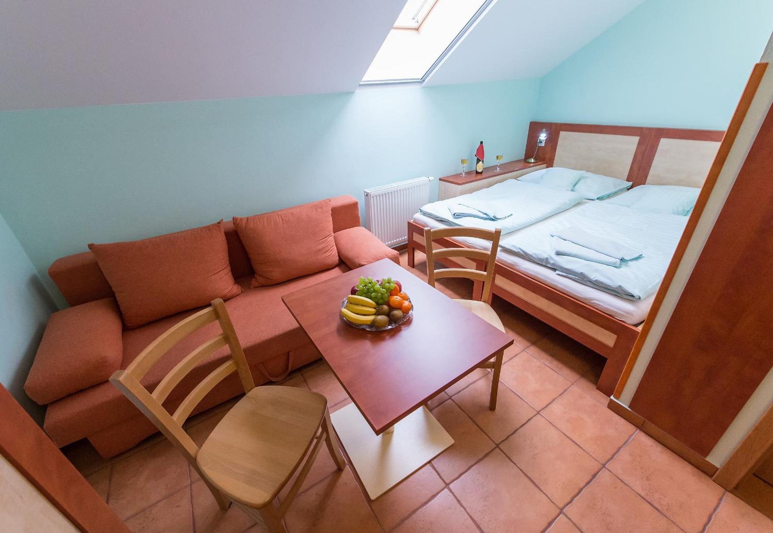 Double Room with Extra Bed photo 2