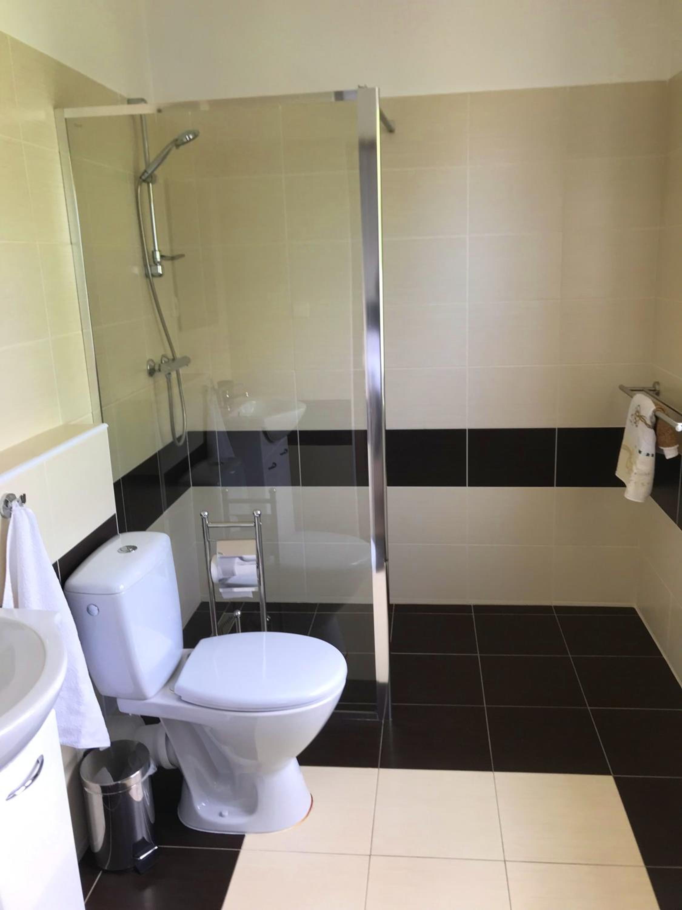 Double or Twin Room with Bathroom photo 2