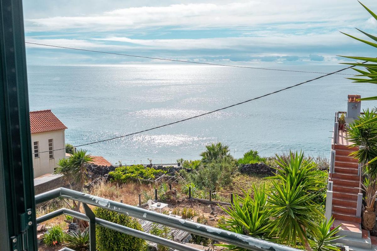 Double Room with Balcony and Sea View photo 3