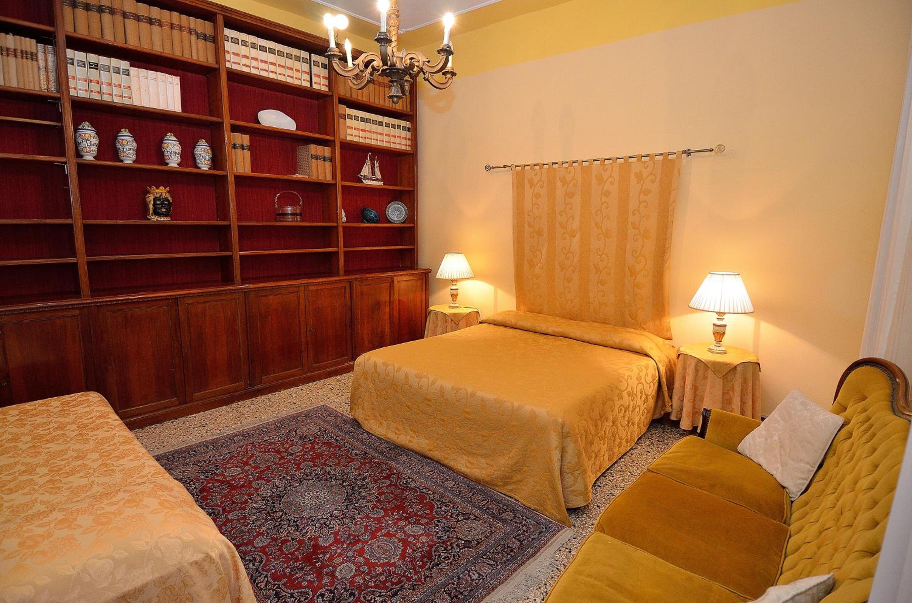Two Bedroom Apartment - Calle dei Stagneri photo 3