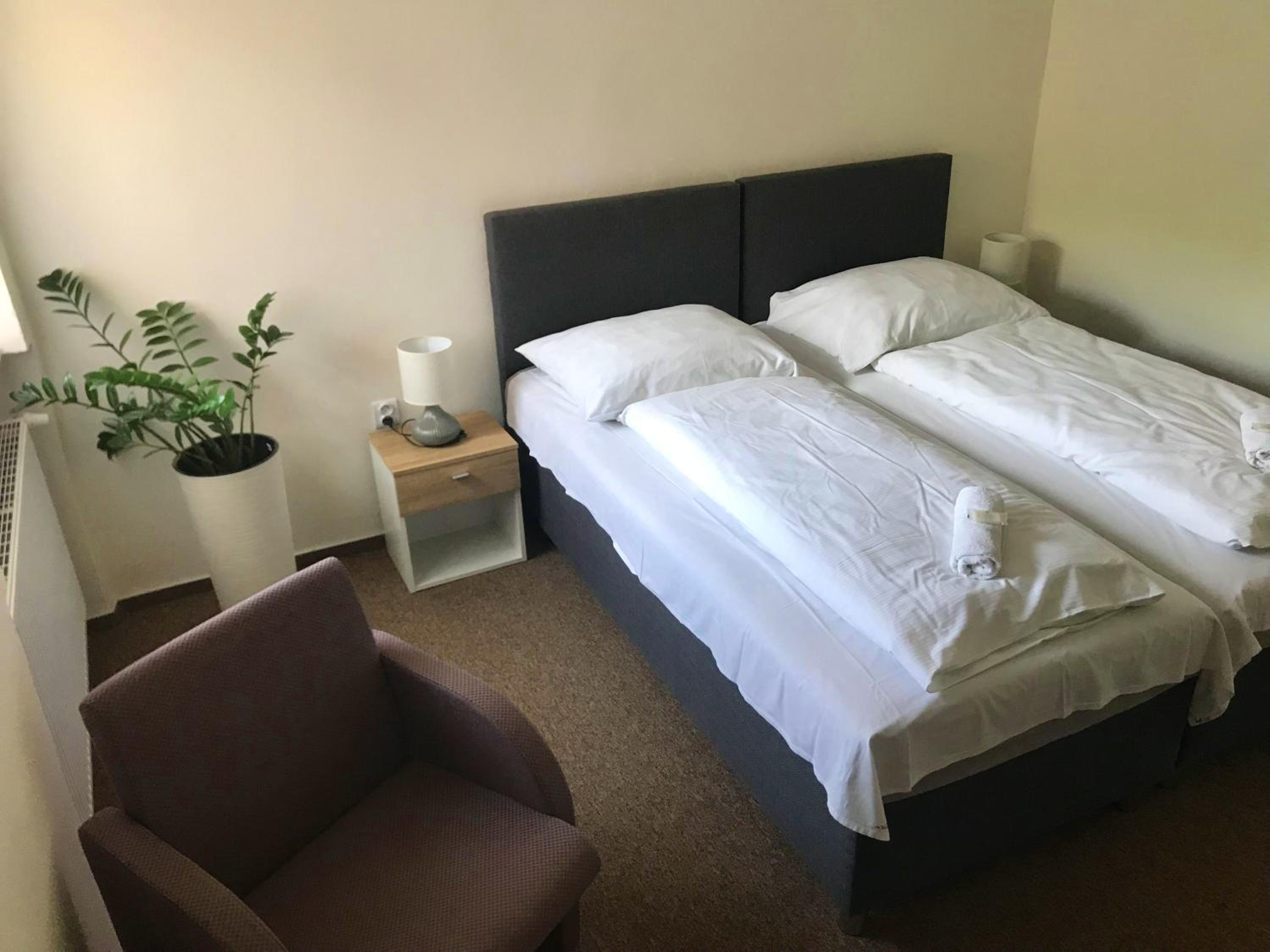 Double or Twin Room with Bathroom photo 1