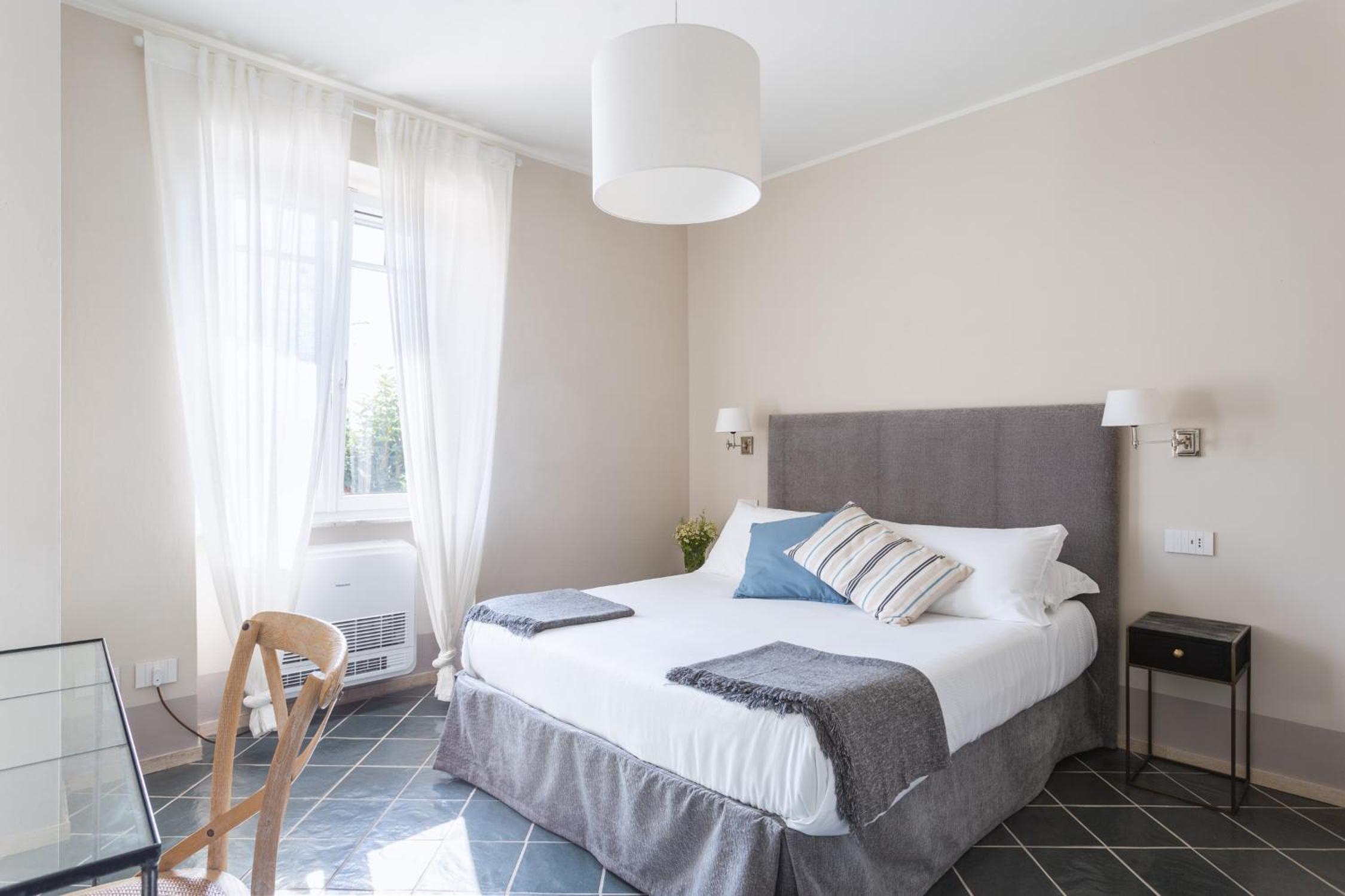 Deluxe Double Room - Photo 1