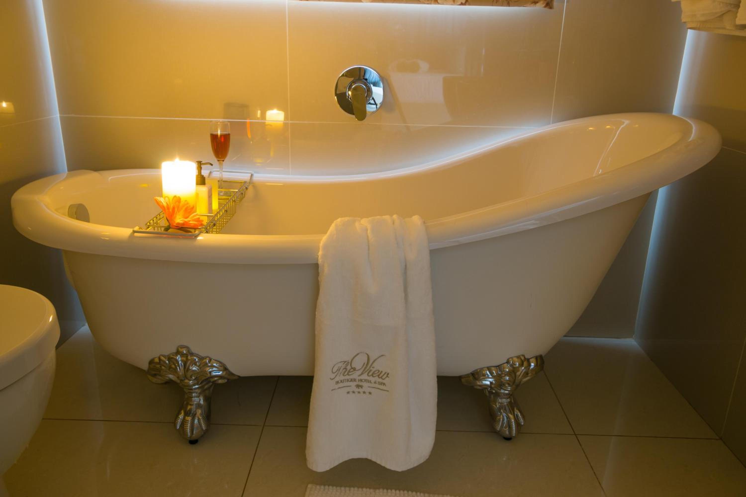 Deluxe Room with Garden View photo 2