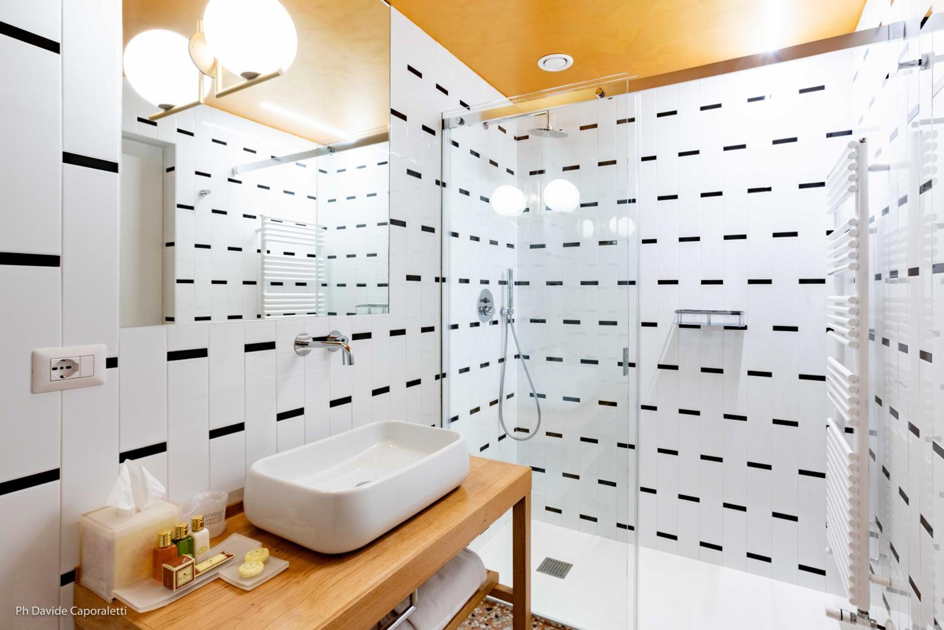 Double Room - Photo 15