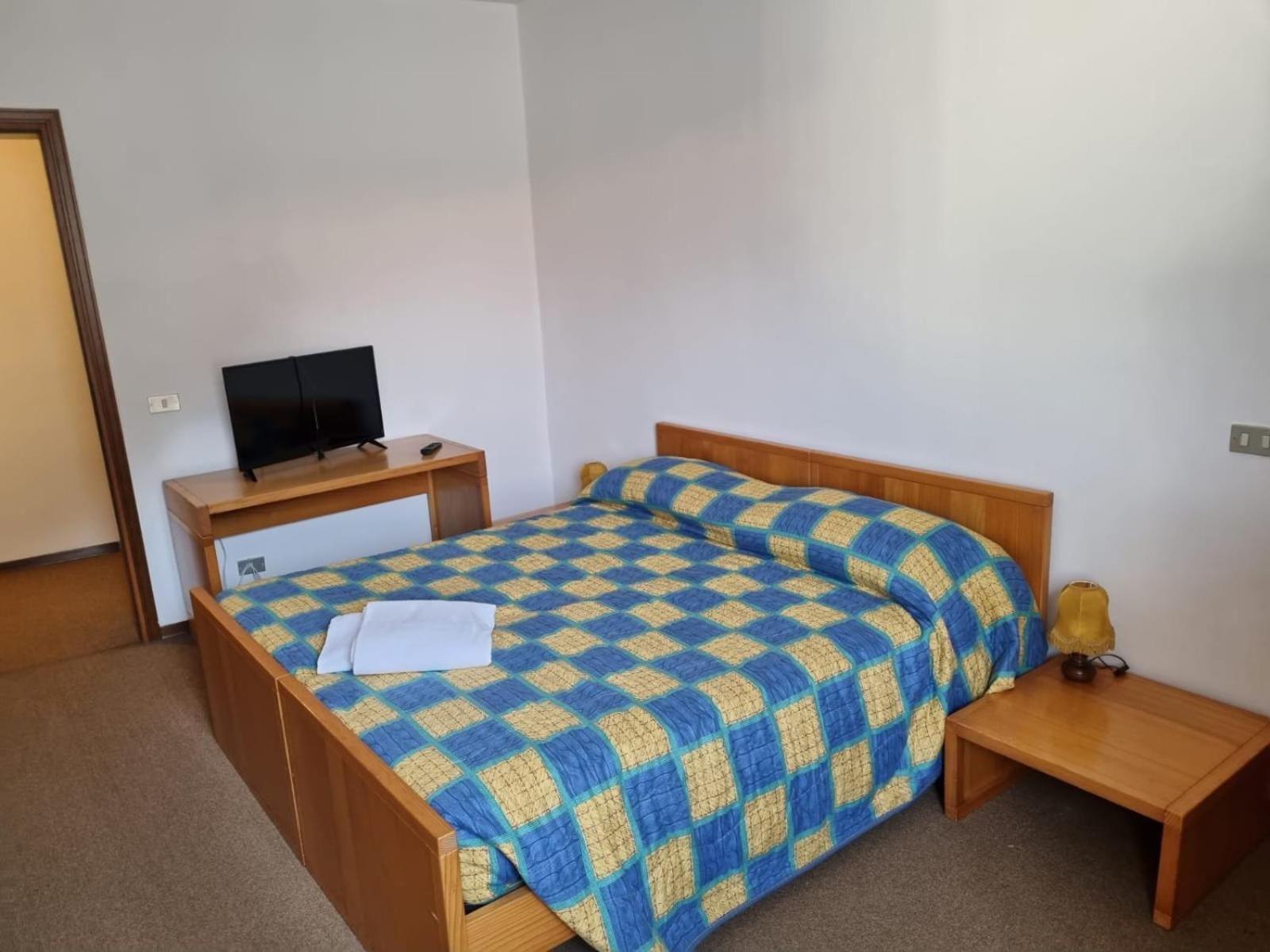Double or Twin Room with Private Bathroom