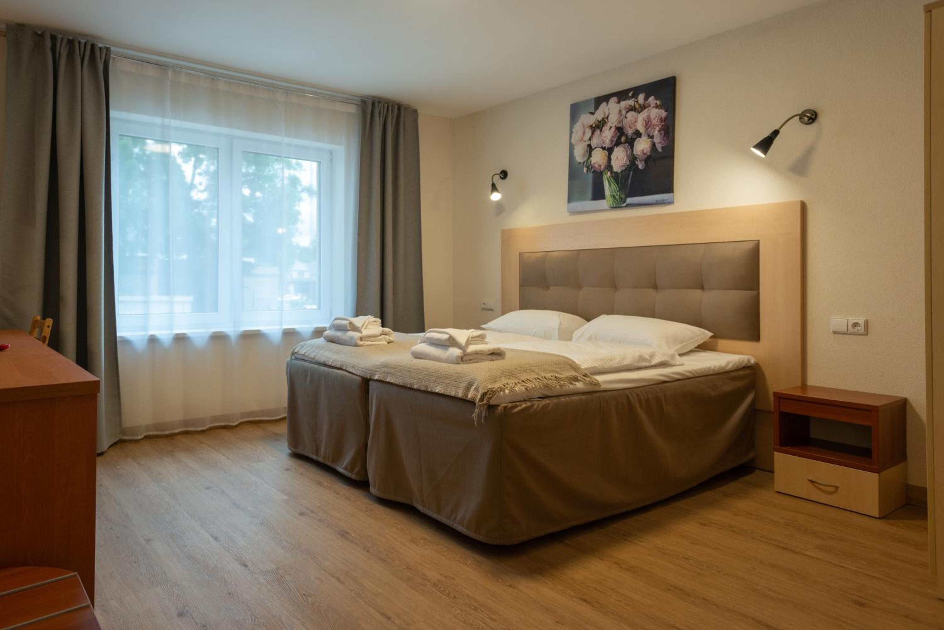 Double or Twin Room - Photo 3