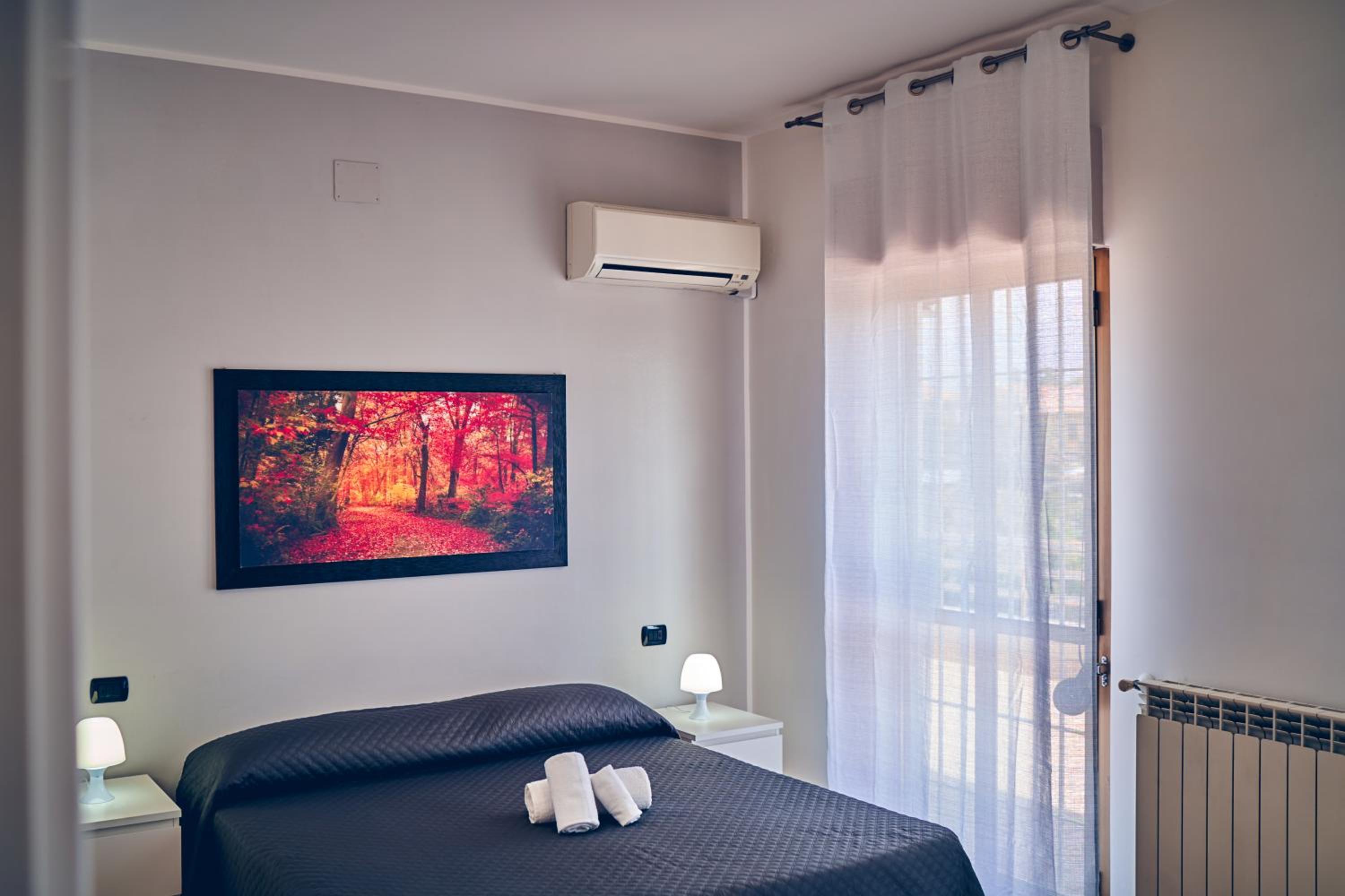 Double or Twin Room - Photo 9
