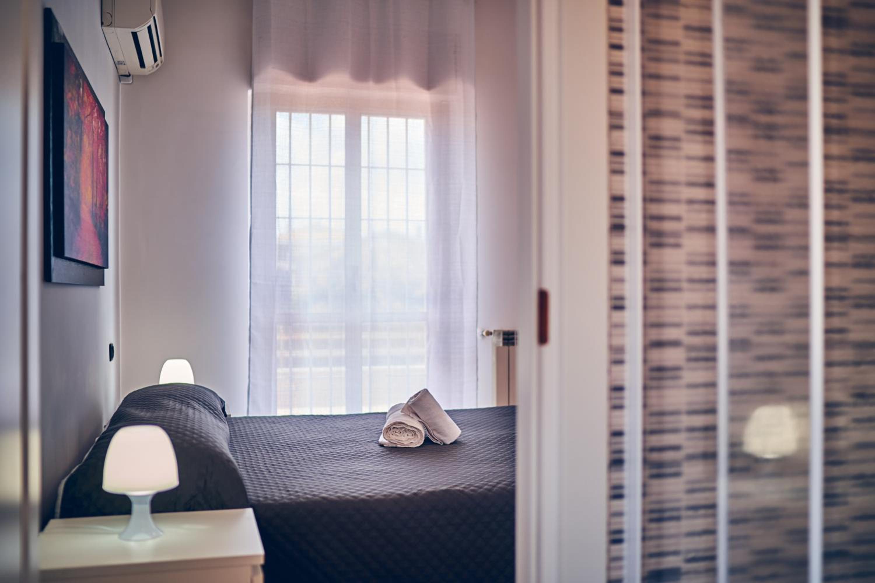 Double or Twin Room - Photo 12