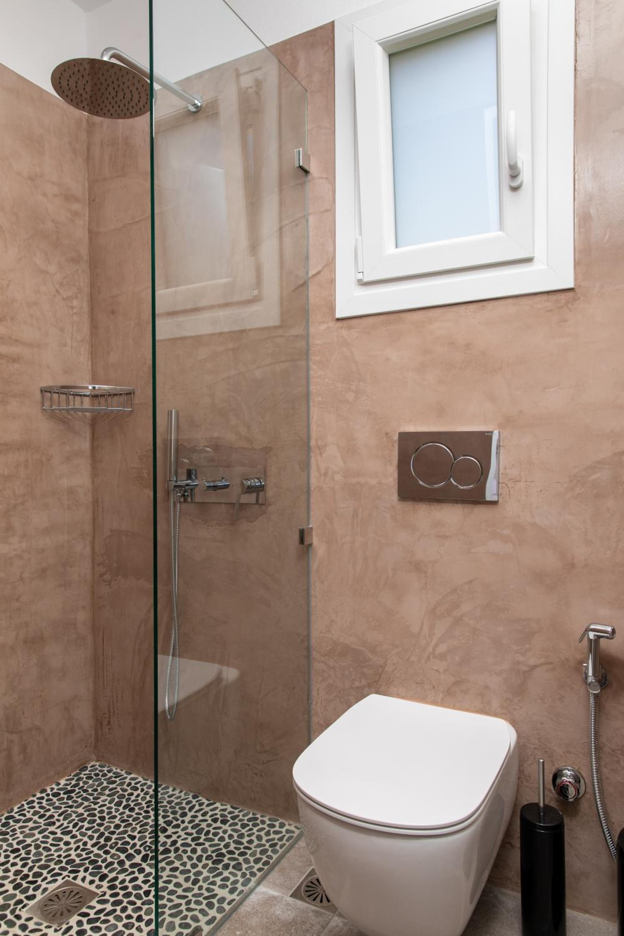 Deluxe Suite - Photo 10