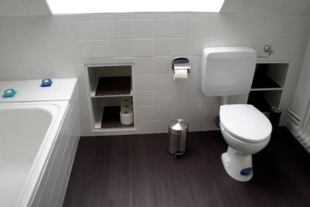 One-Bedroom Apartment - Photo 8