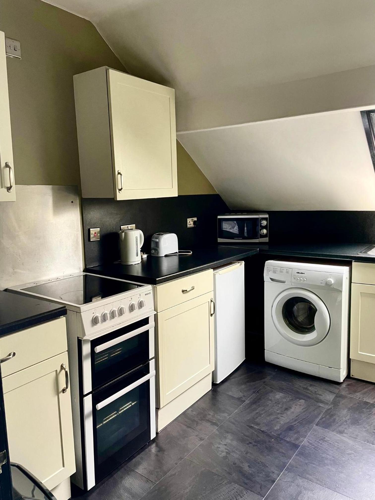 Standard Apartment - Photo 2
