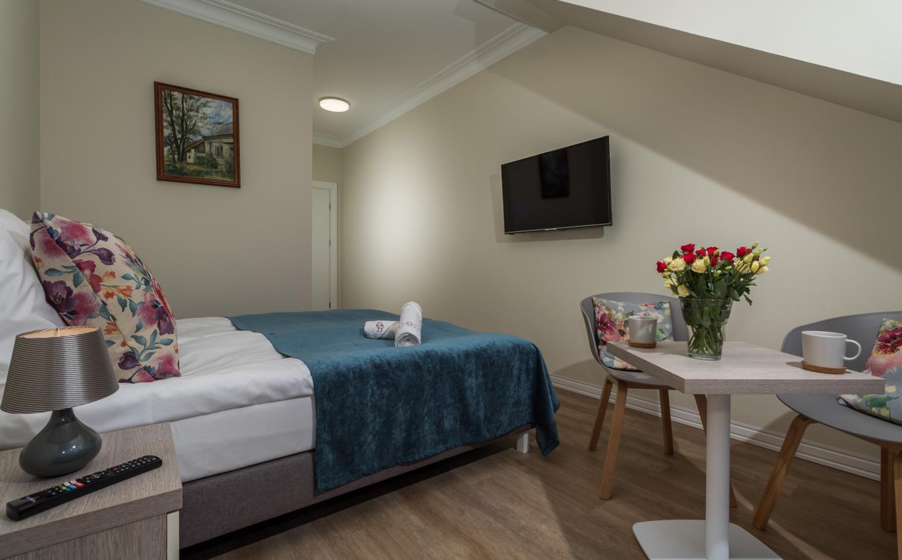 Double Room with Private Bathroom photo 2