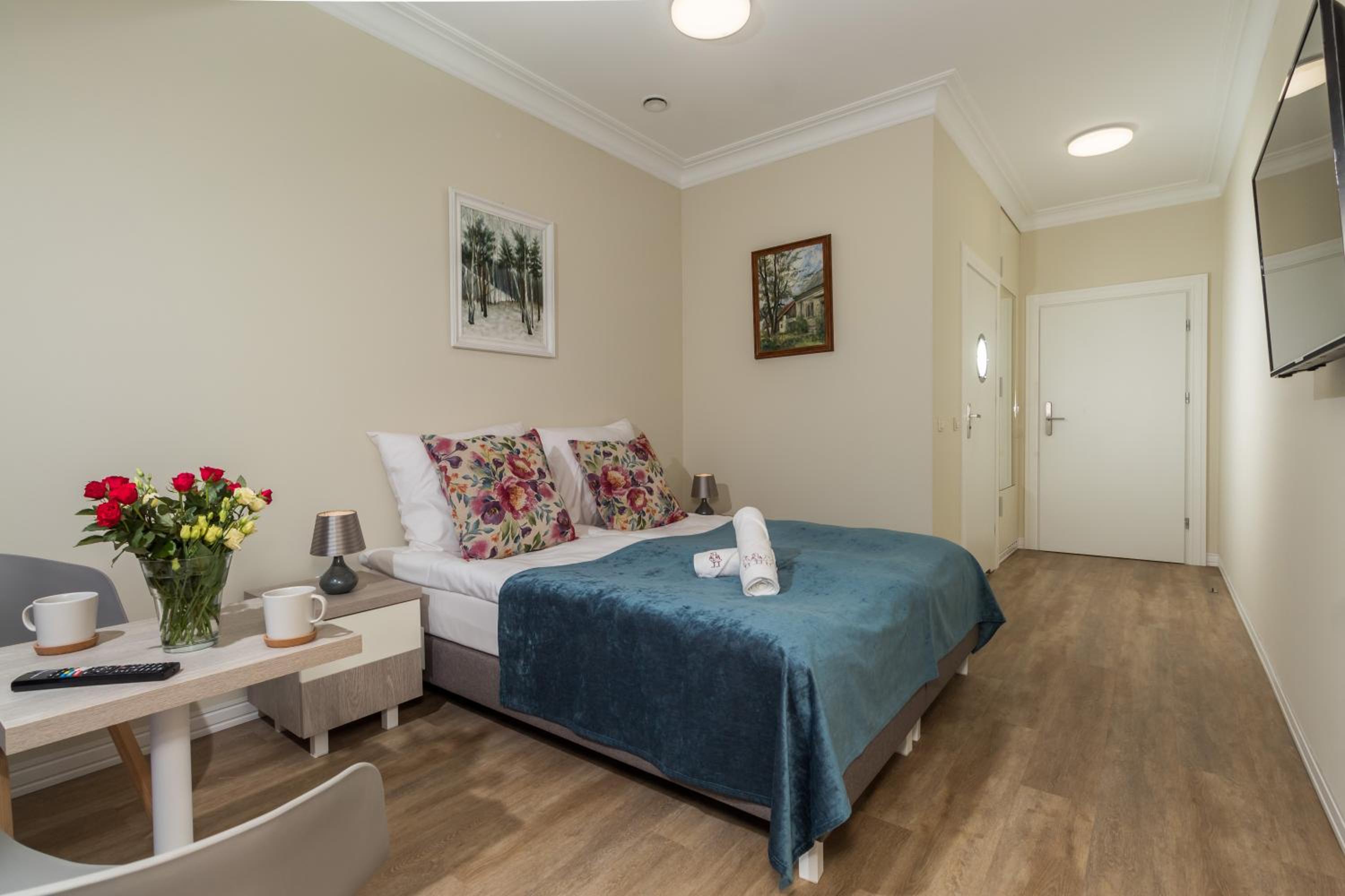 Double Room with Private Bathroom photo 3