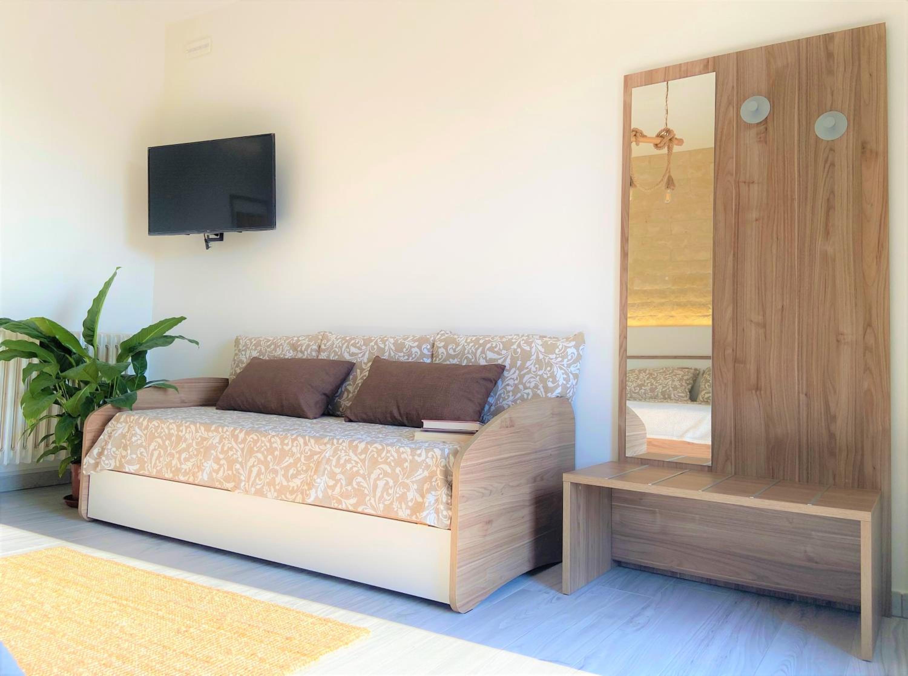 Premium Quadruple Room - Photo 12