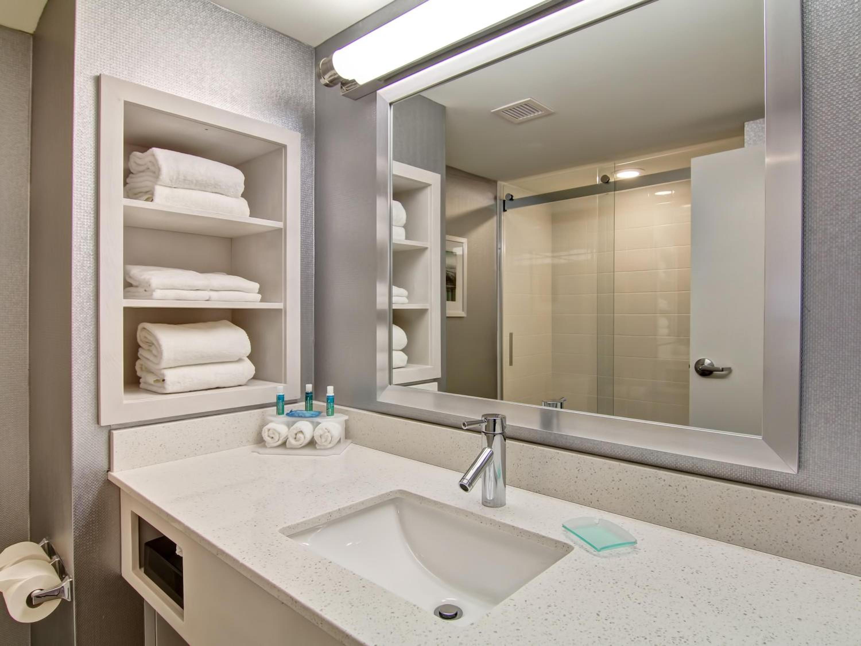 King Suite with Sofa Bed photo 2