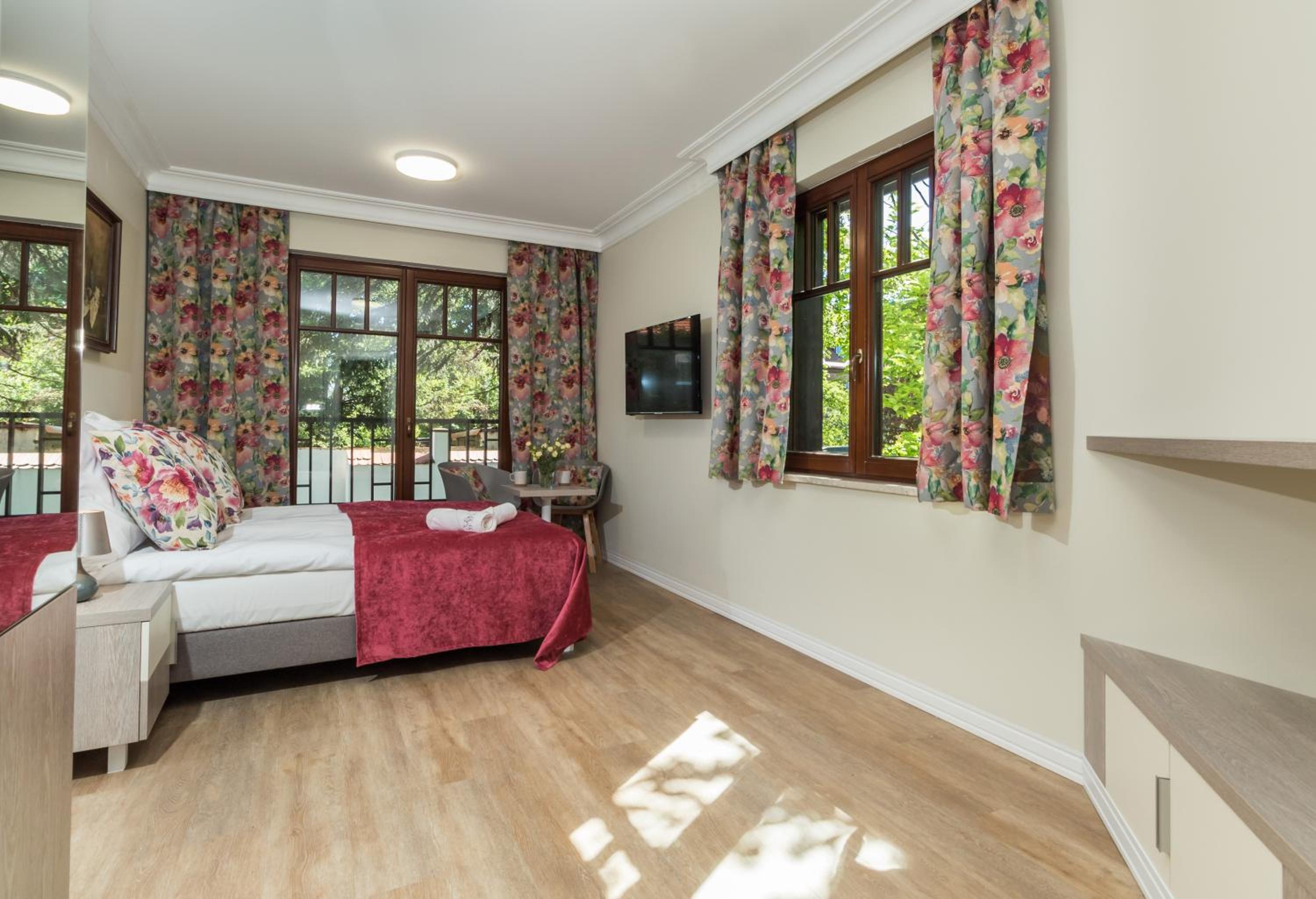 Double Room - Disability Access photo 3