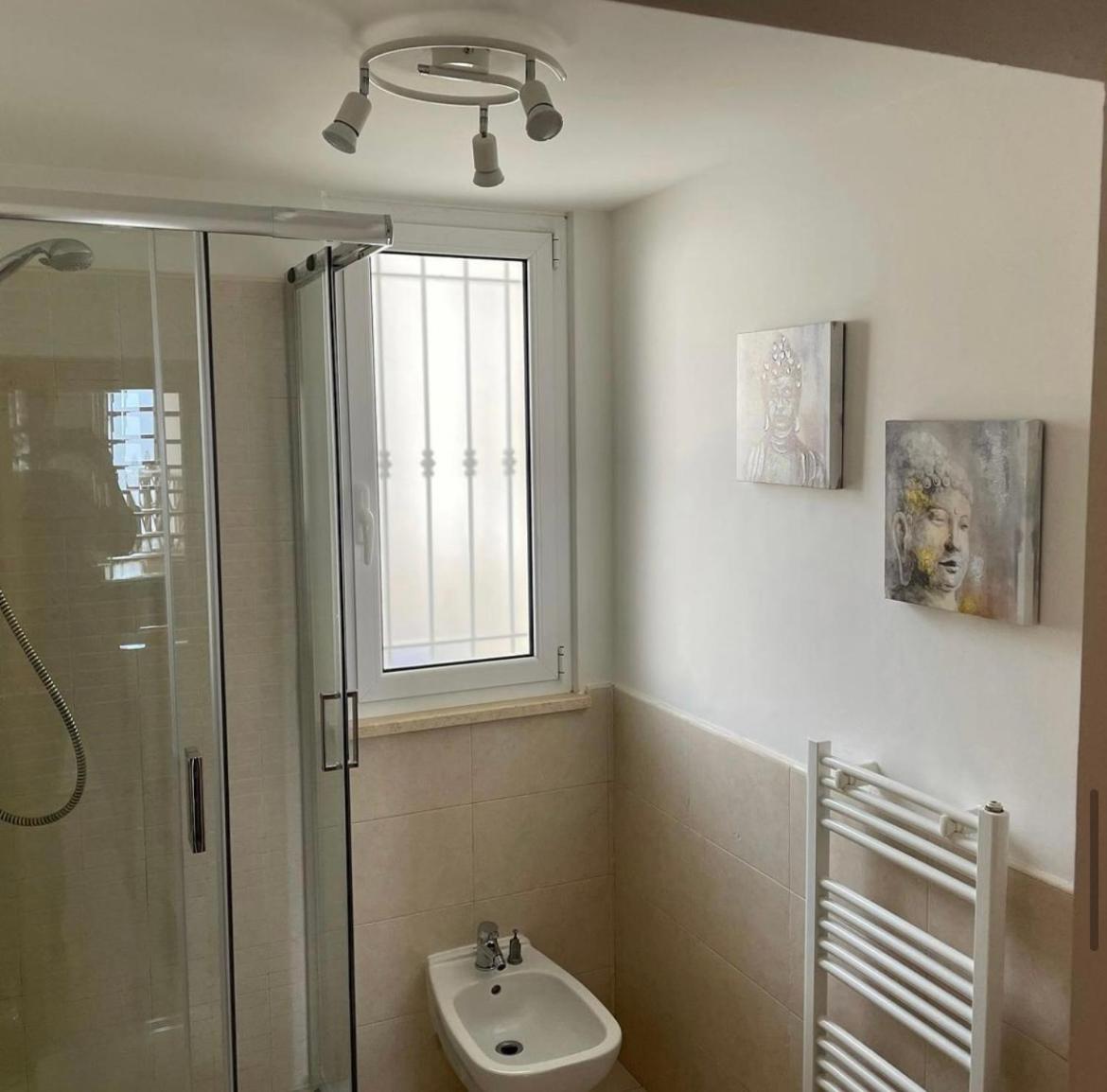 One-Bedroom House - Photo 15