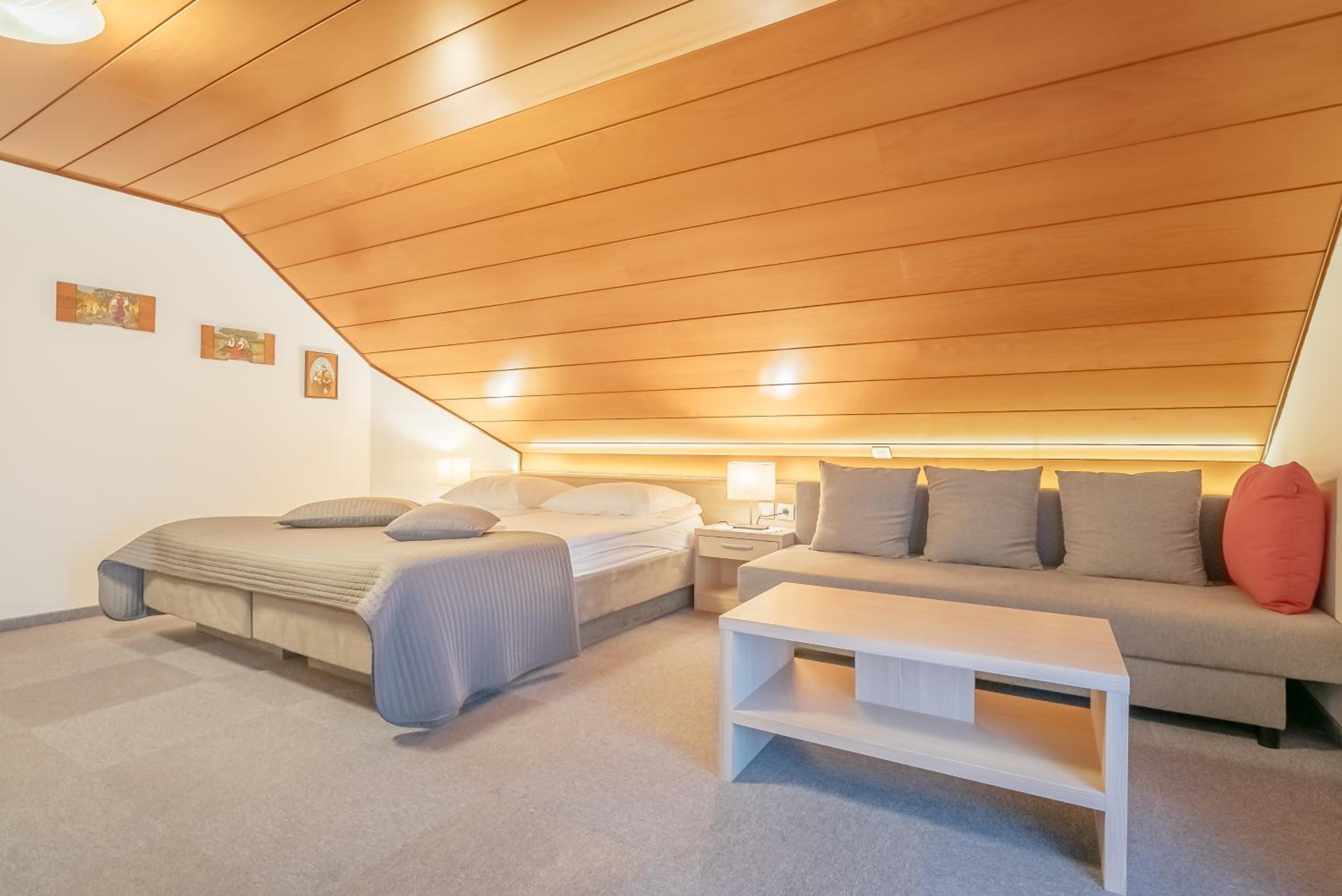 Double Room with Balcony photo 3