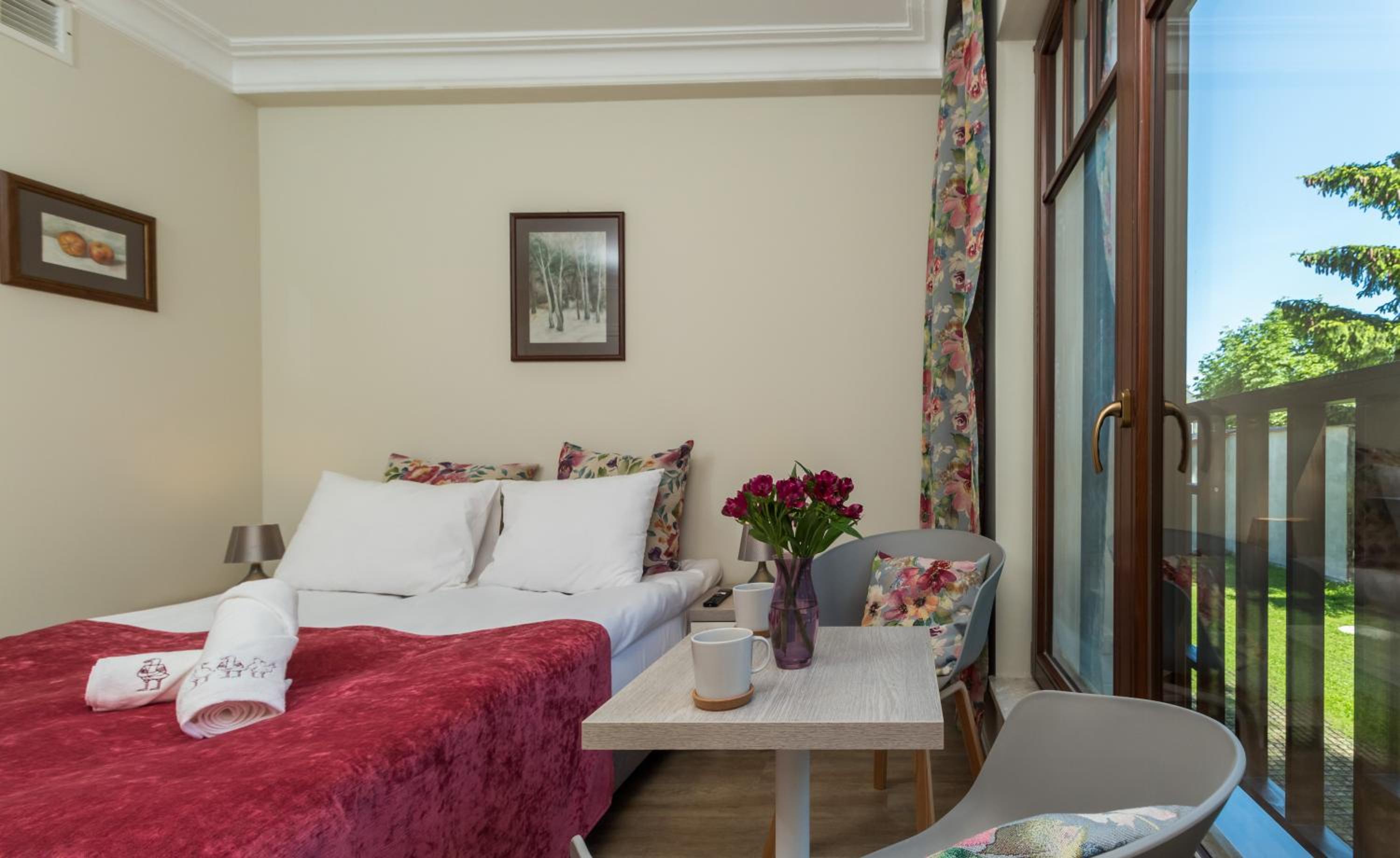 Double Room with Private Bathroom photo 2