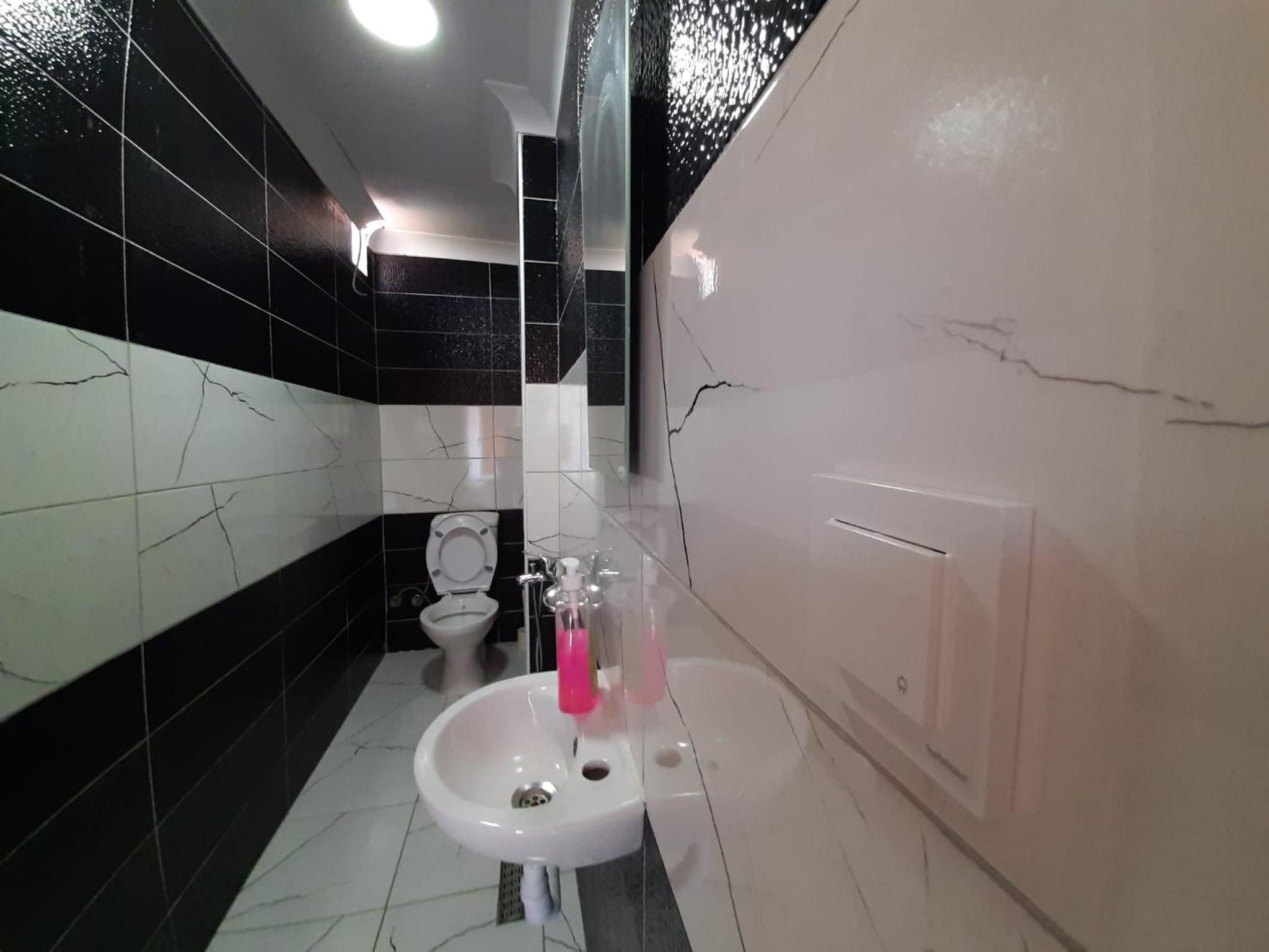 Triple Room with Bathroom - Photo 2