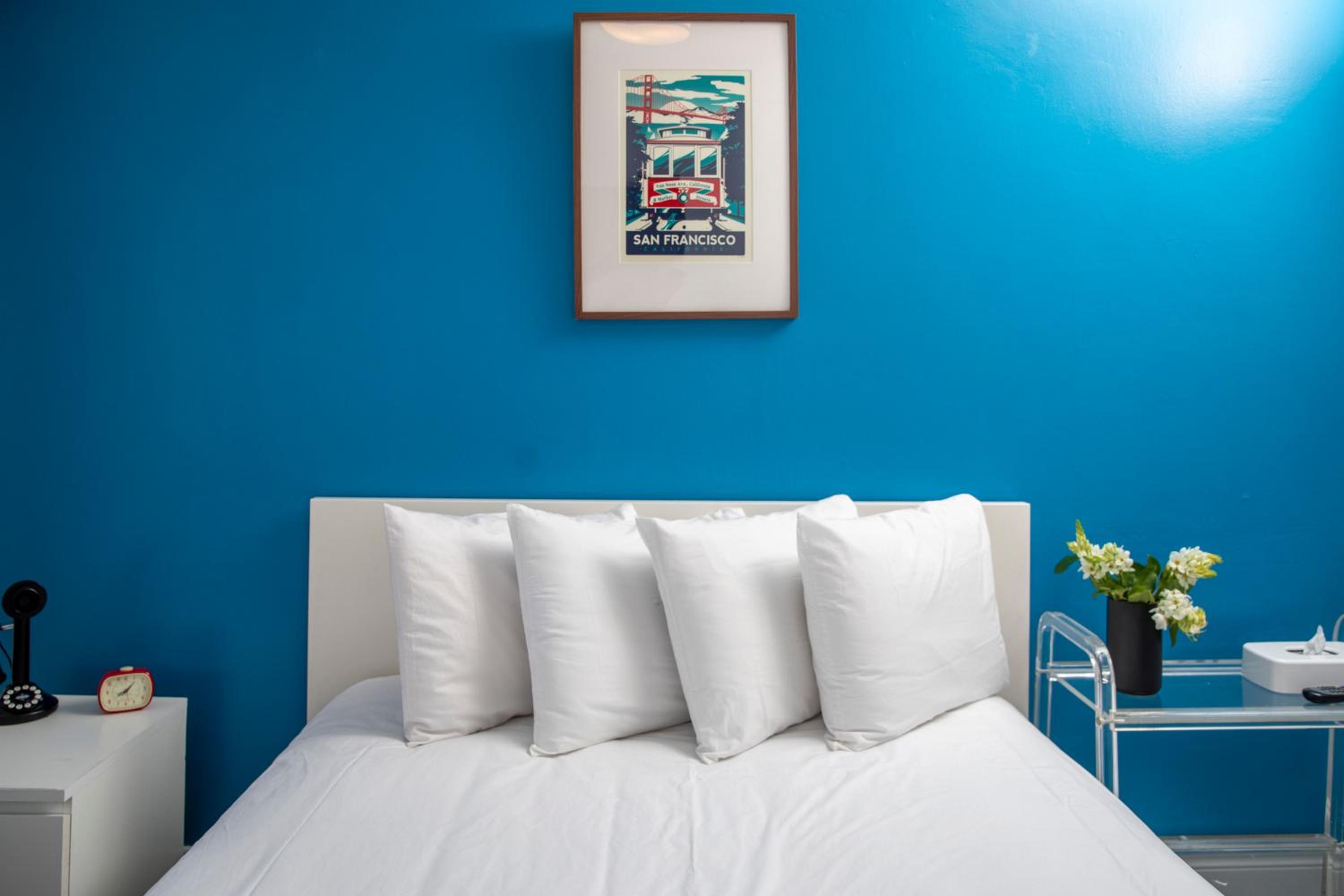 Queen Room - Photo 28