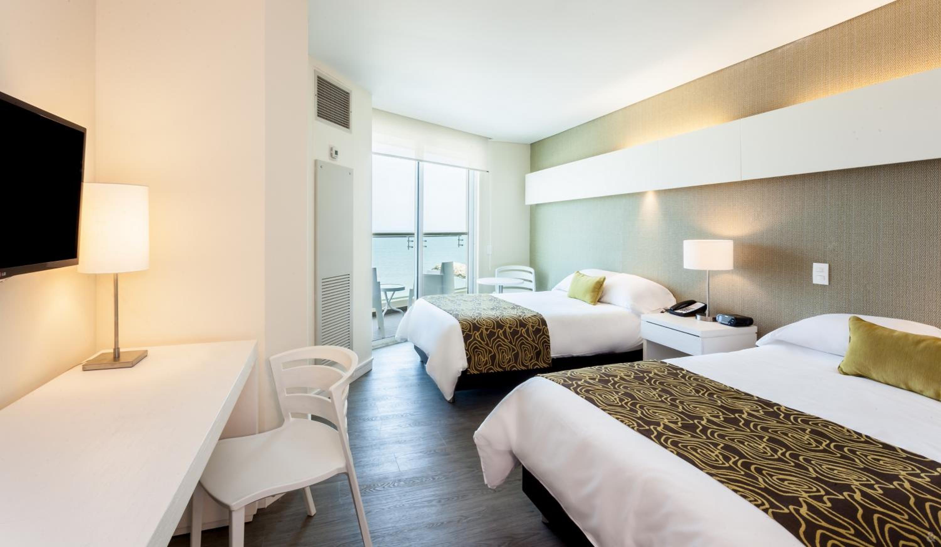 Standard Twin Room ( 2 Single Beds)