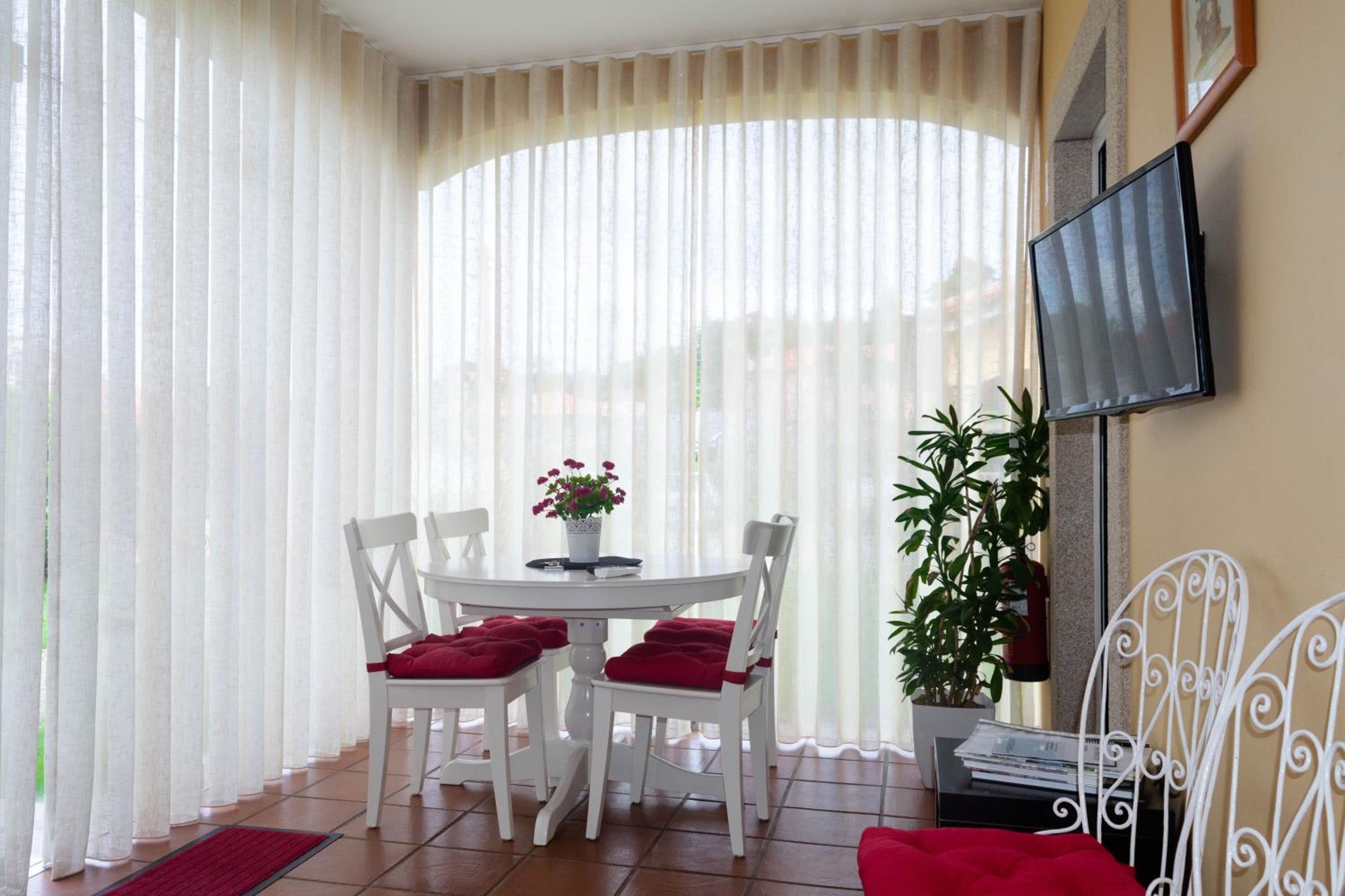 Two-Bedroom House - Photo 27