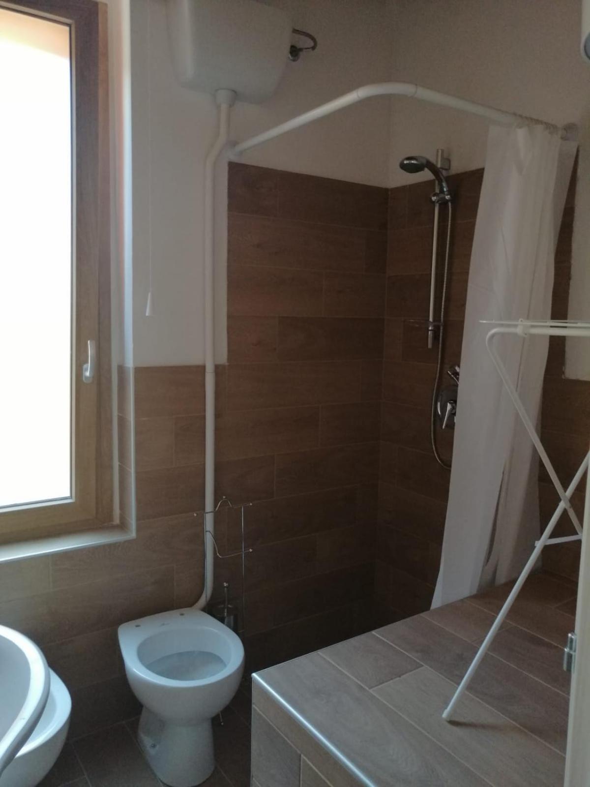 Apartment with Balcony - Photo 7
