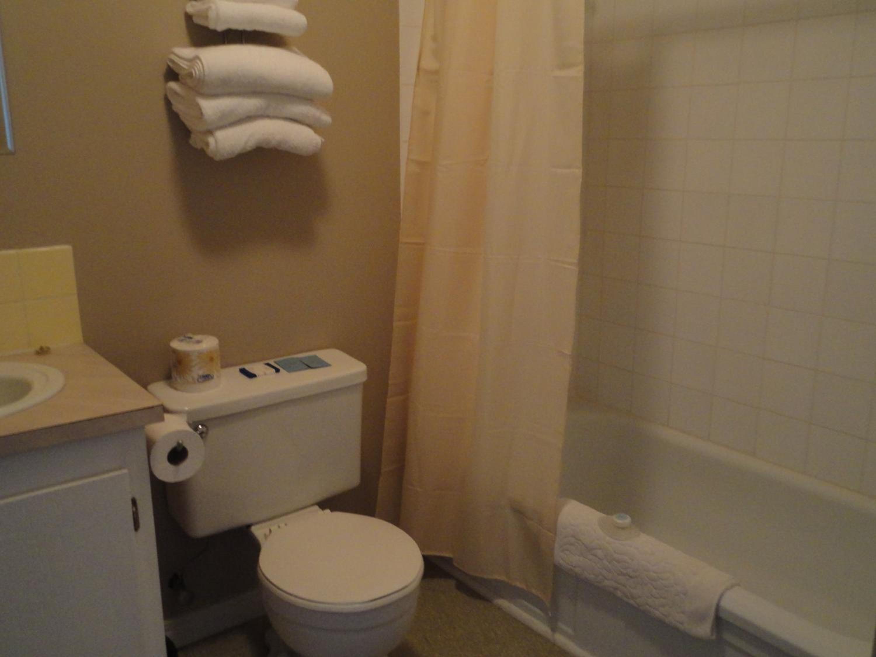 Queen Suite photo 2
