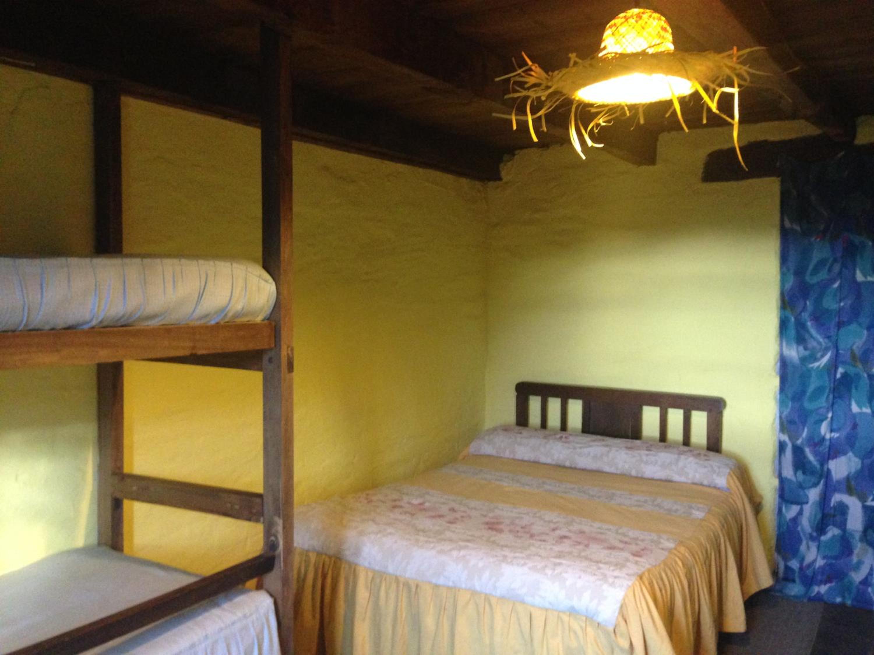 Habitación Familiar con Vista a la Montaña