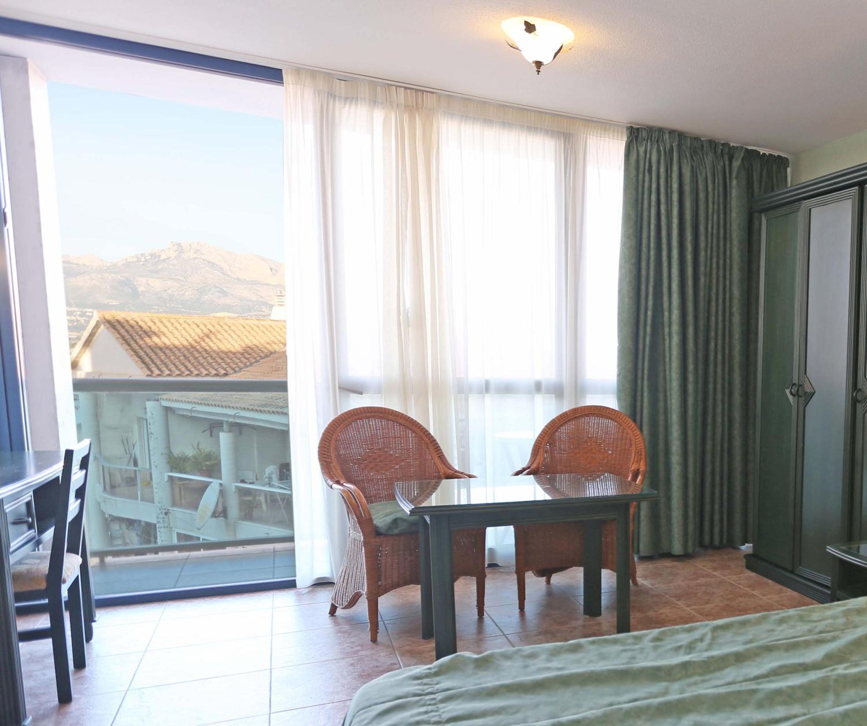 Budget Double Room - Photo 5