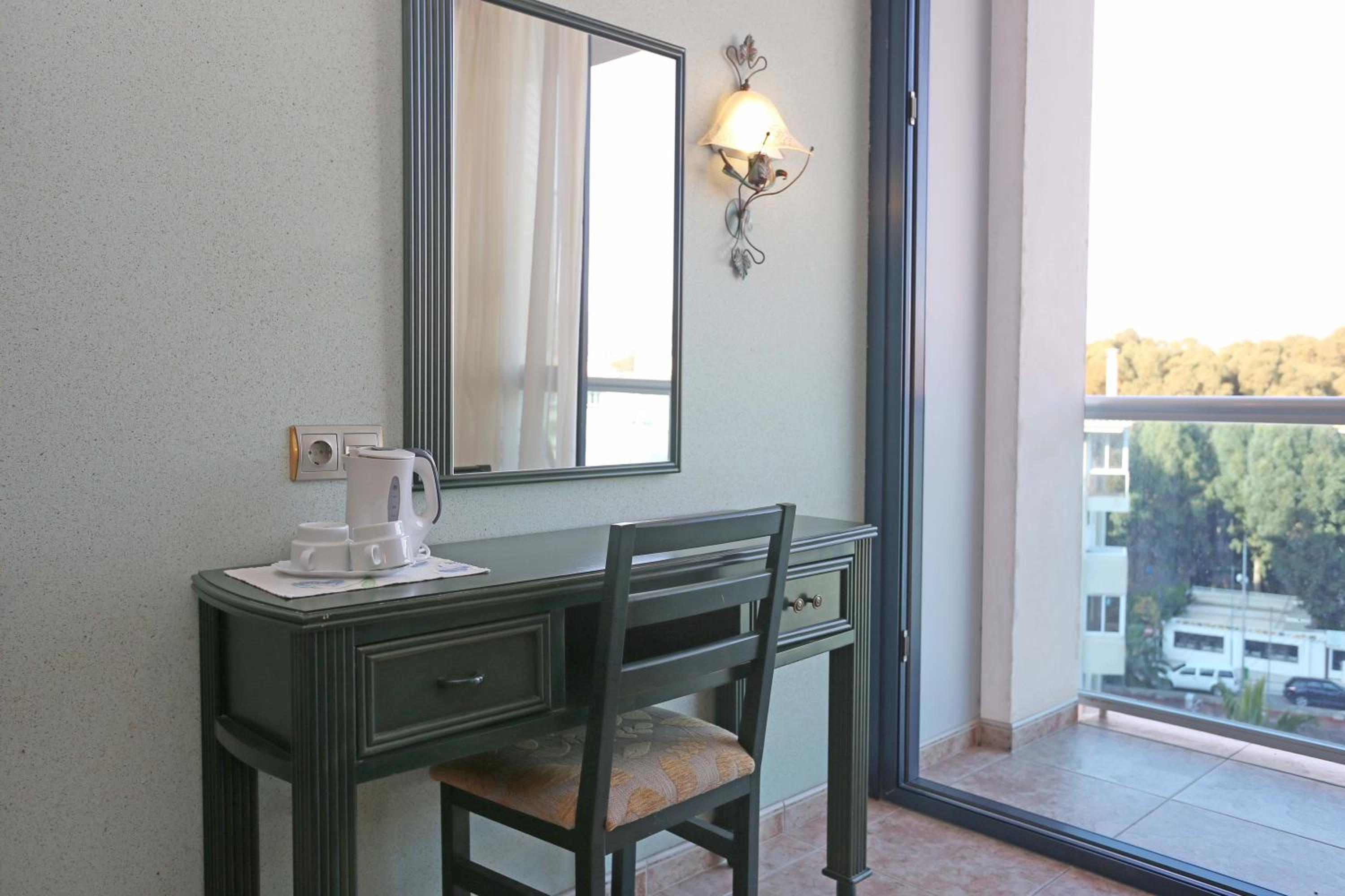 Budget Double Room - Photo 4