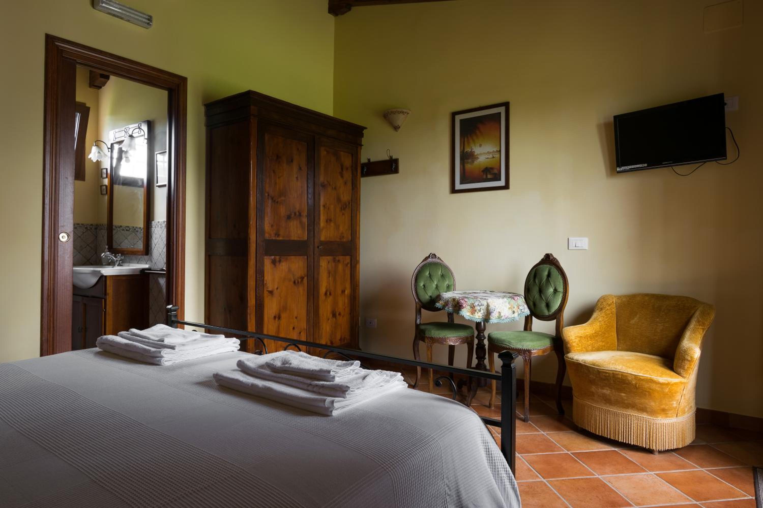Double Room photo 3
