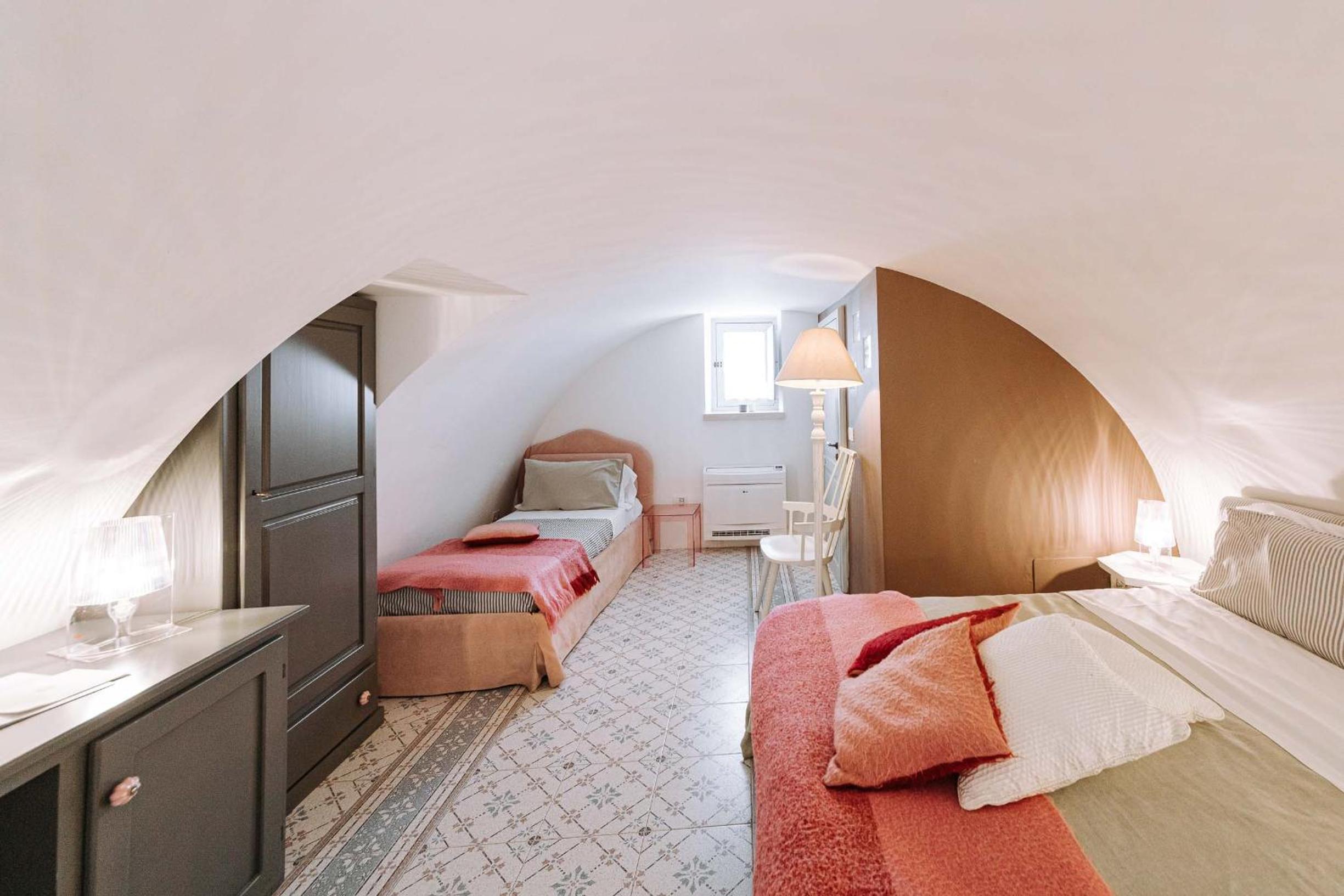 Classic Double or Twin Room photo 2