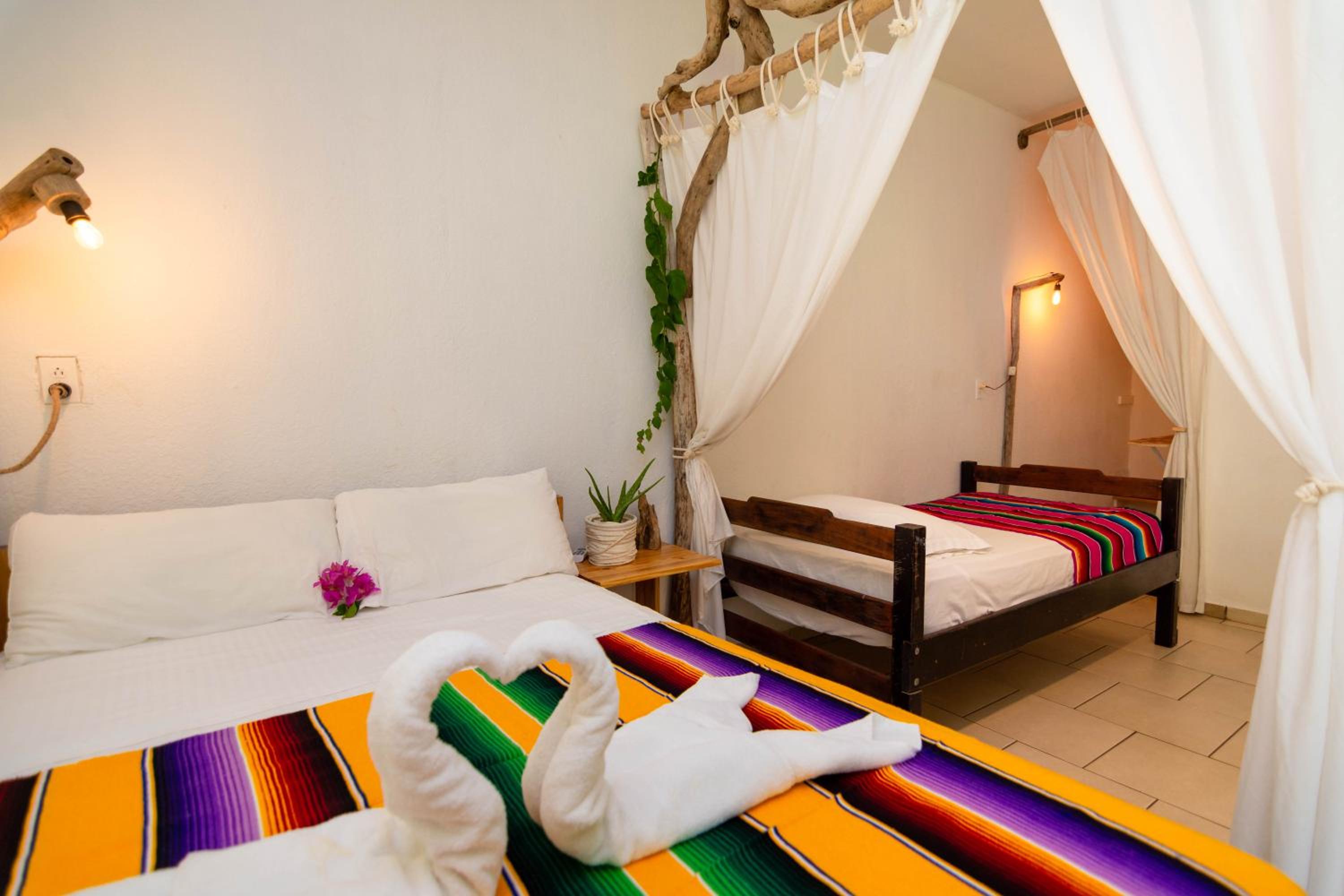 Standard Room (4 Adults) photo 3